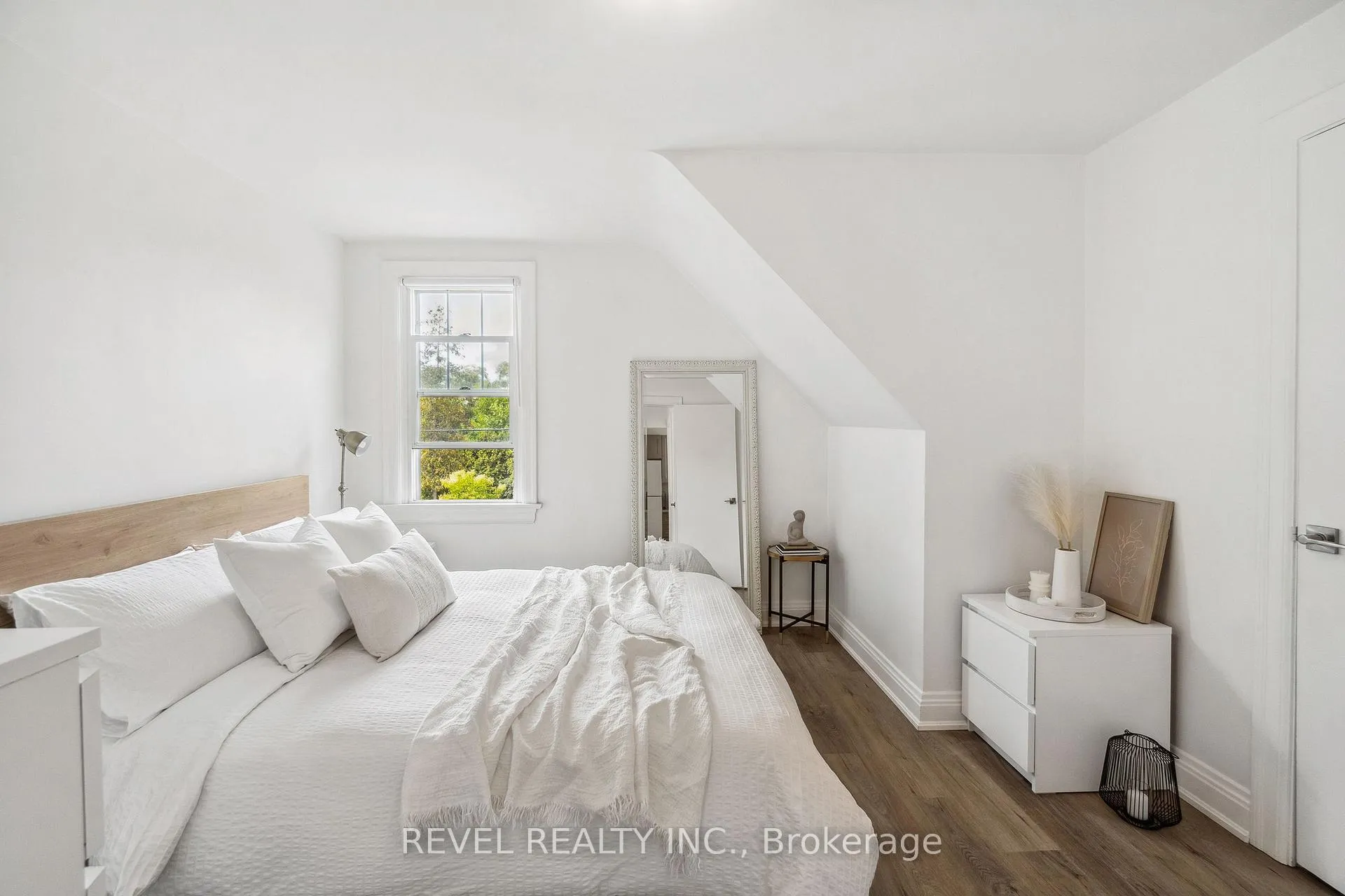 Photo 23 of 1182 Linbrook Road, Oakville, Morrison — HOMEH