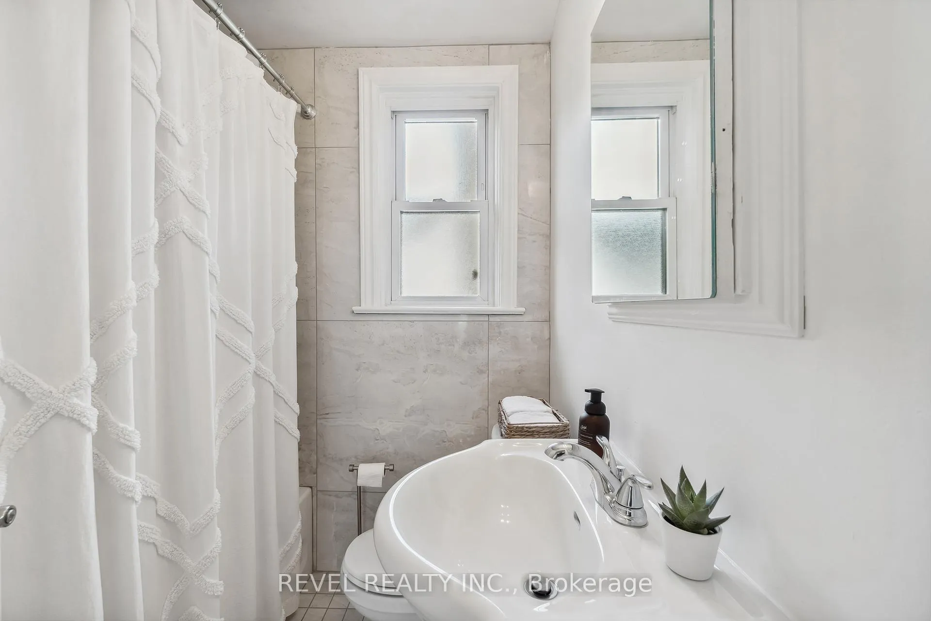 Photo 24 of 1182 Linbrook Road, Oakville, Morrison — HOMEH