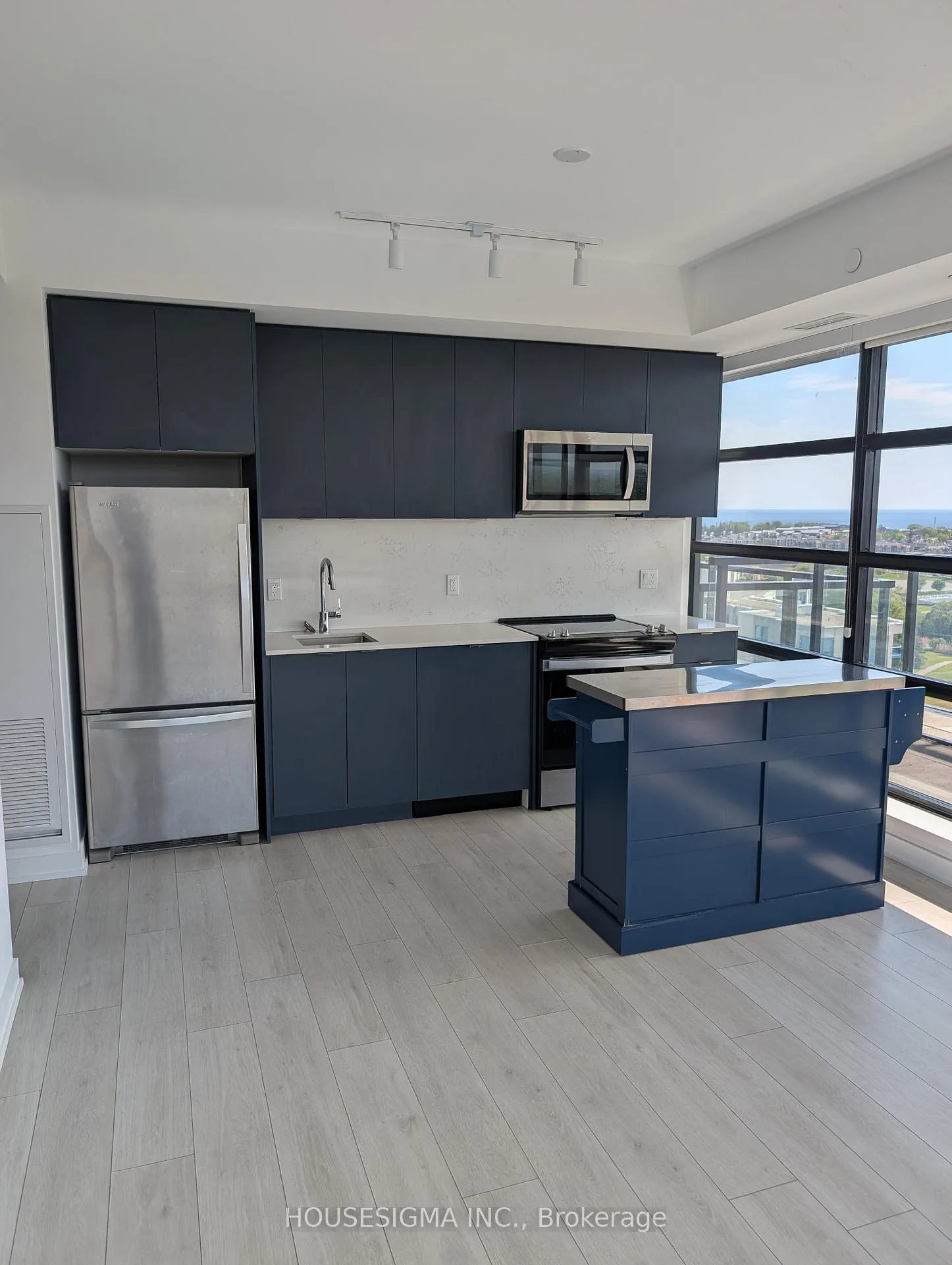 Photo 5 of Unit 1606, 1606 Charles Street, Whitby, Port Whitby — HOMEH