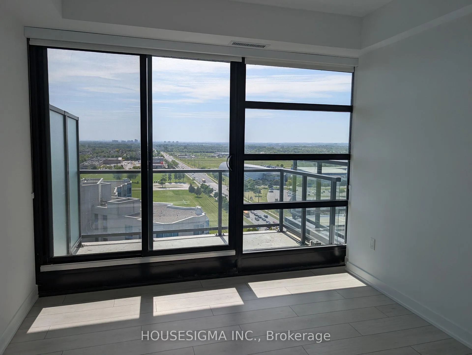 Photo 9 of Unit 1606, 1606 Charles Street, Whitby, Port Whitby — HOMEH