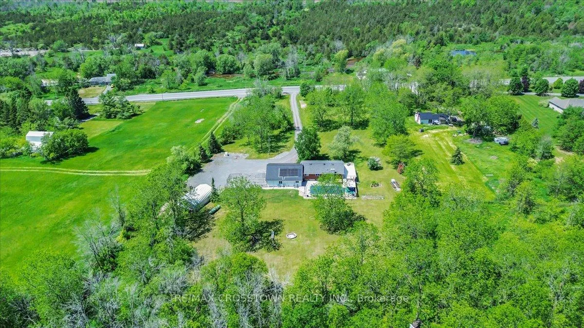 Photo 6 of 1074 Millhaven Road, Loyalist, Lennox and Addington - South — HOMEH
