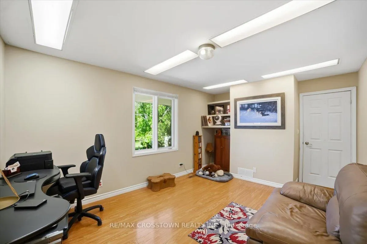 Photo 24 of 1074 Millhaven Road, Loyalist, Lennox and Addington - South — HOMEH