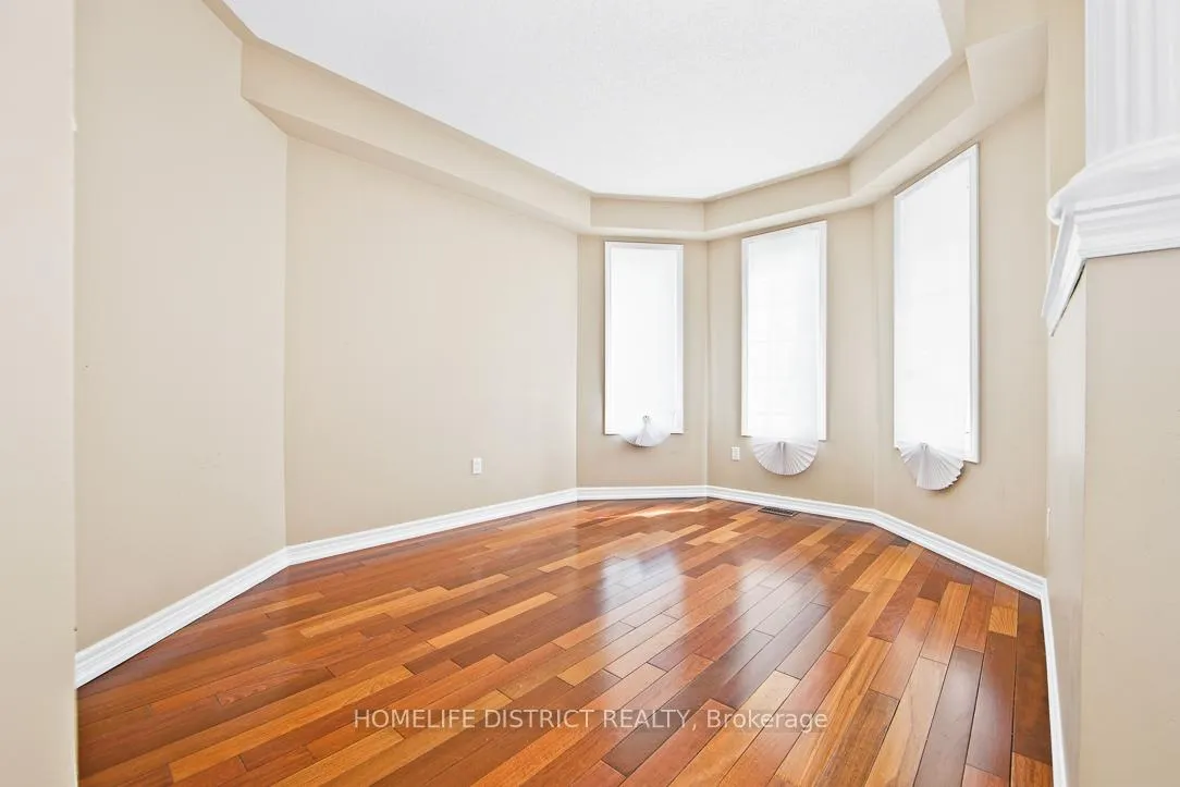 Photo 5 of 47 Ball Crescent, Whitby, Williamsburg — HOMEH