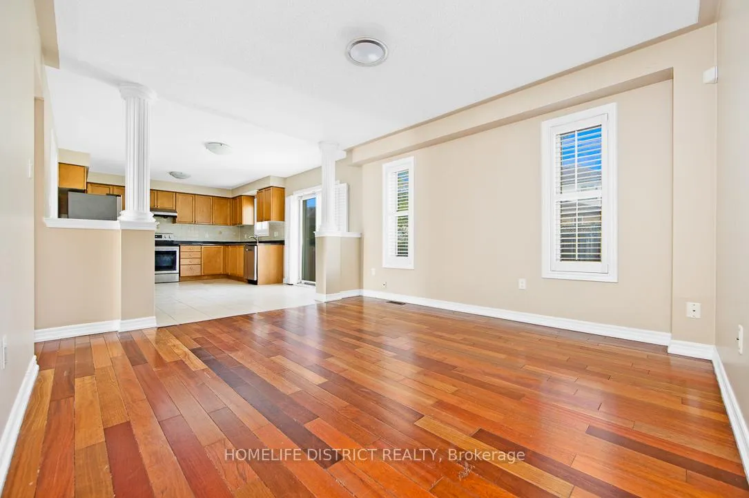 Photo 8 of 47 Ball Crescent, Whitby, Williamsburg — HOMEH