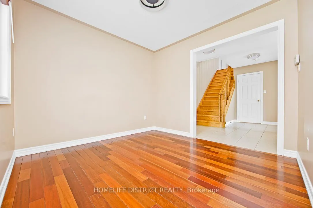 Photo 13 of 47 Ball Crescent, Whitby, Williamsburg — HOMEH