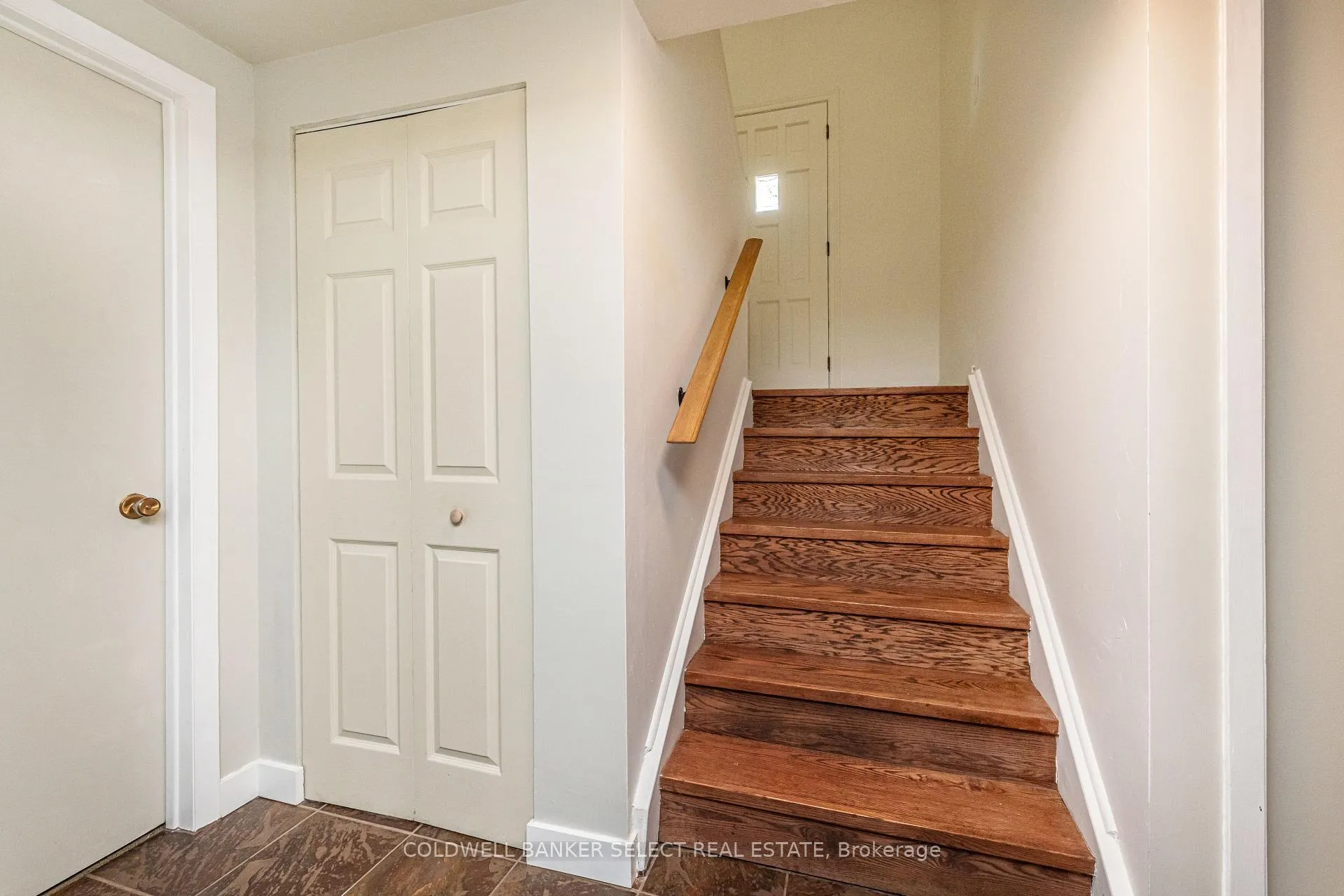 Photo 18 of 5 Pineridge Drive, Caledon, Palgrave — HOMEH