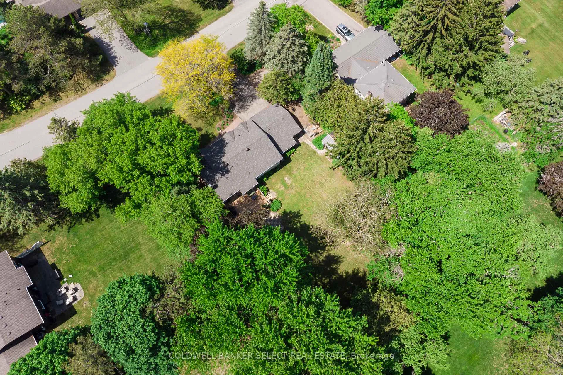 Photo 34 of 5 Pineridge Drive, Caledon, Palgrave — HOMEH