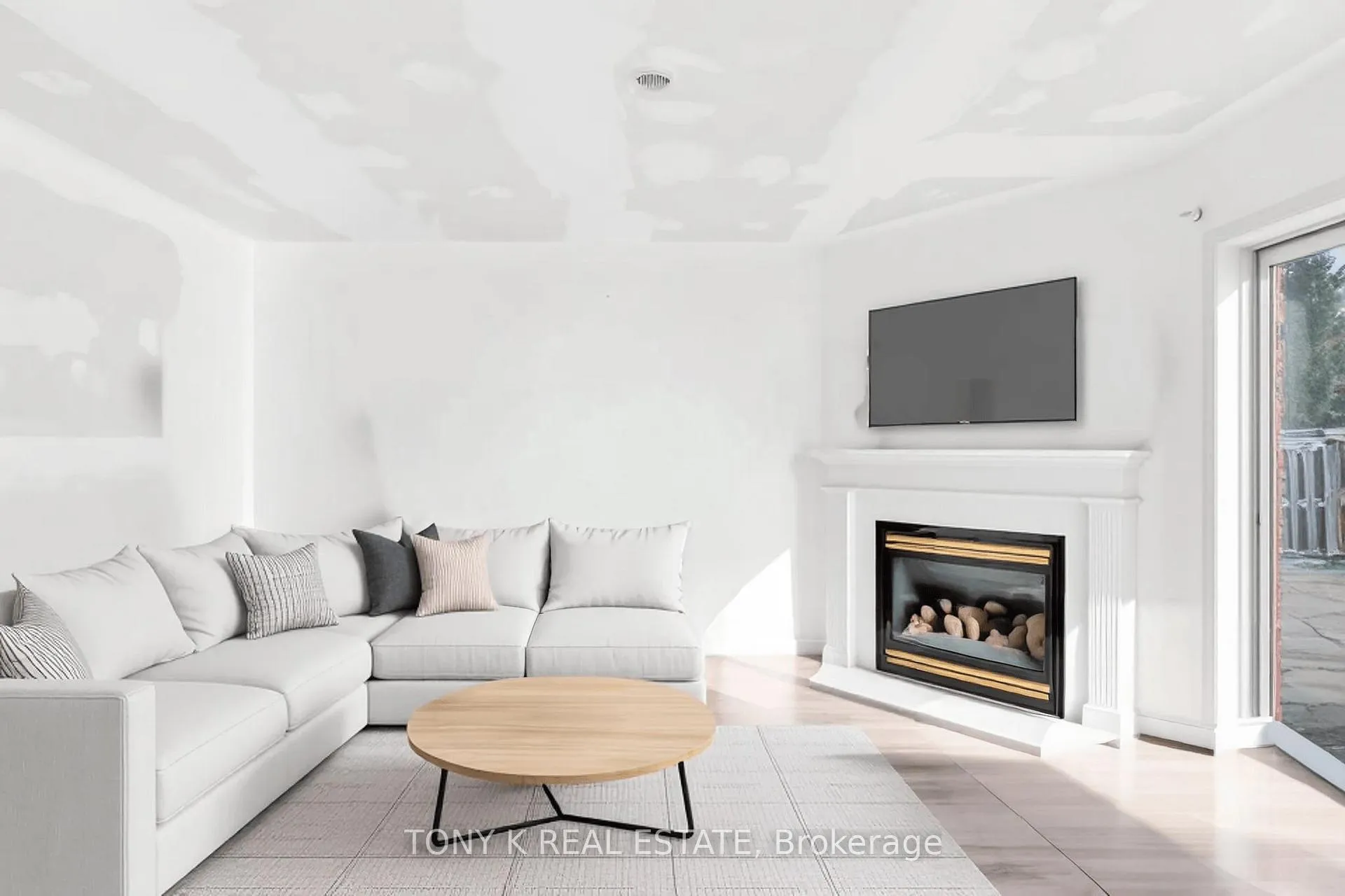 Photo 5 of 108 Kingsridge Road, Barrie, Bayshore — HOMEH