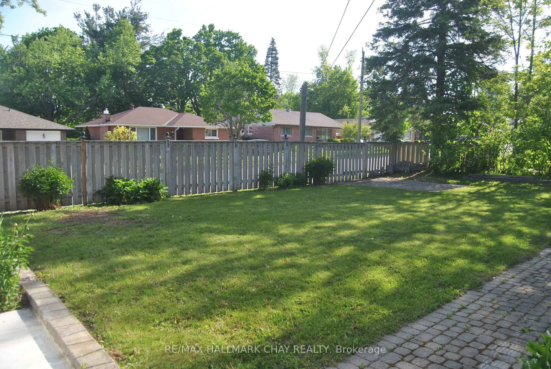 Photo 3 of 227 Duckworth Street, Barrie, Codrington — HOMEH