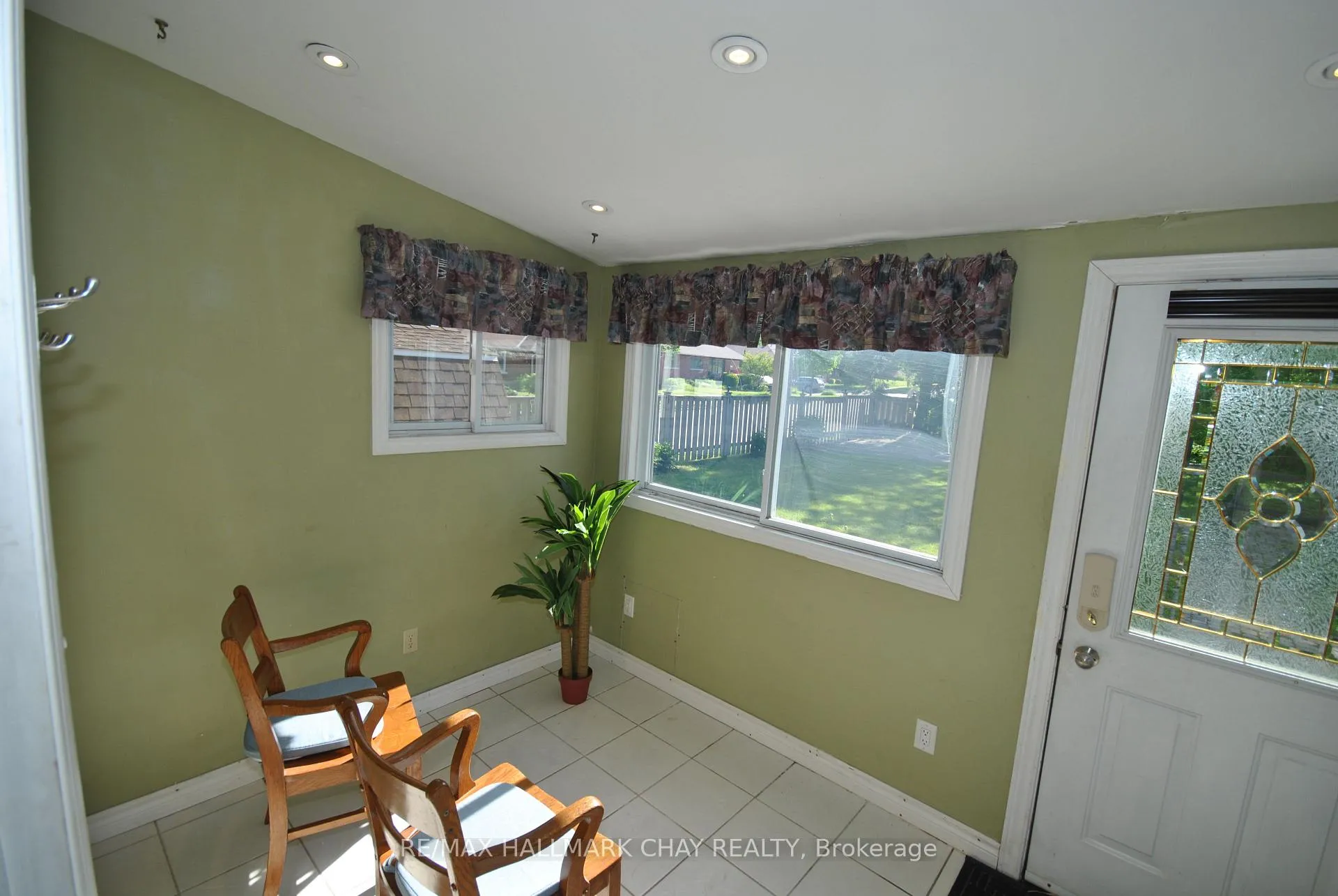 Photo 39 of 227 Duckworth Street, Barrie, Codrington — HOMEH