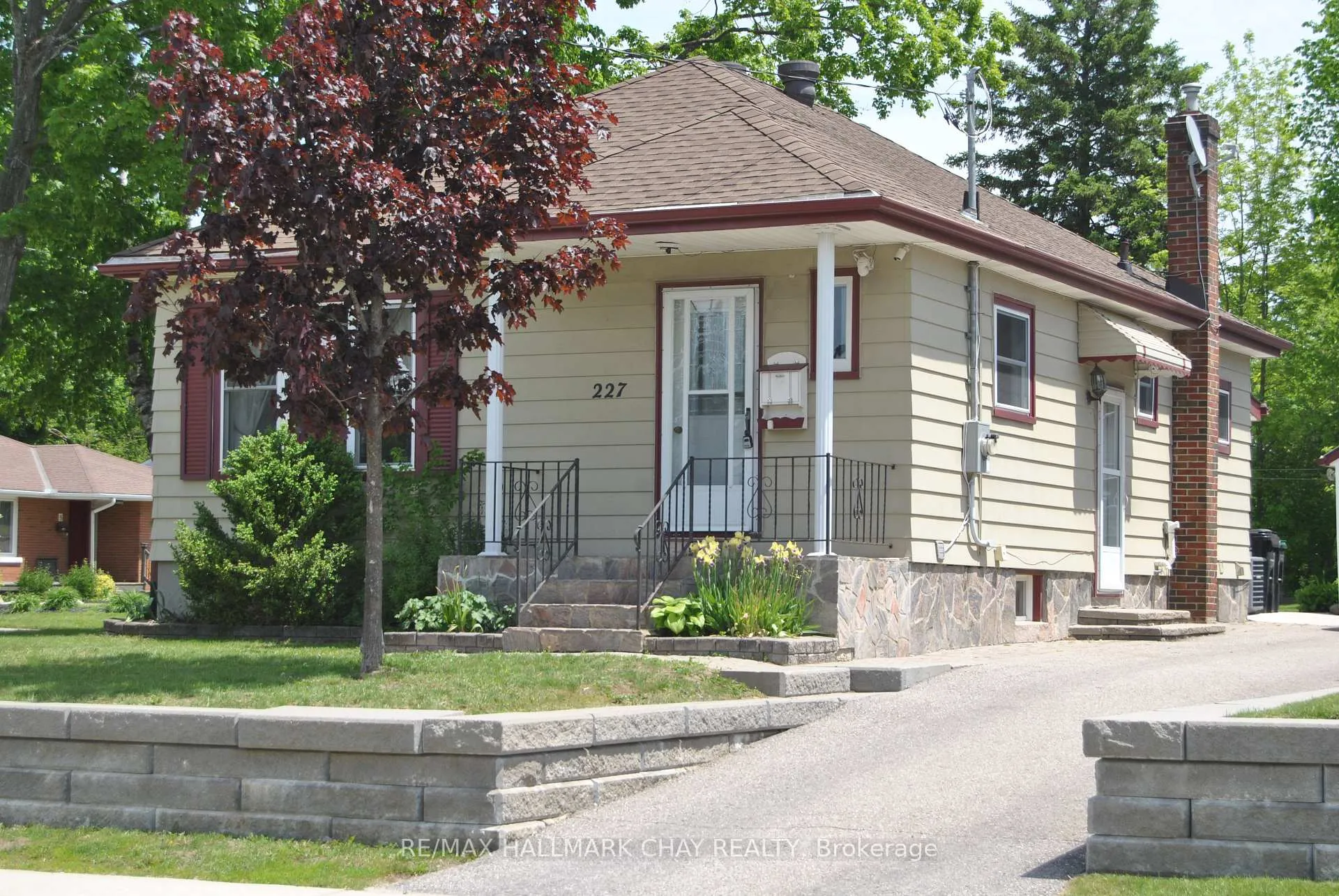 Photo 33 of 227 Duckworth Street, Barrie, Codrington — HOMEH