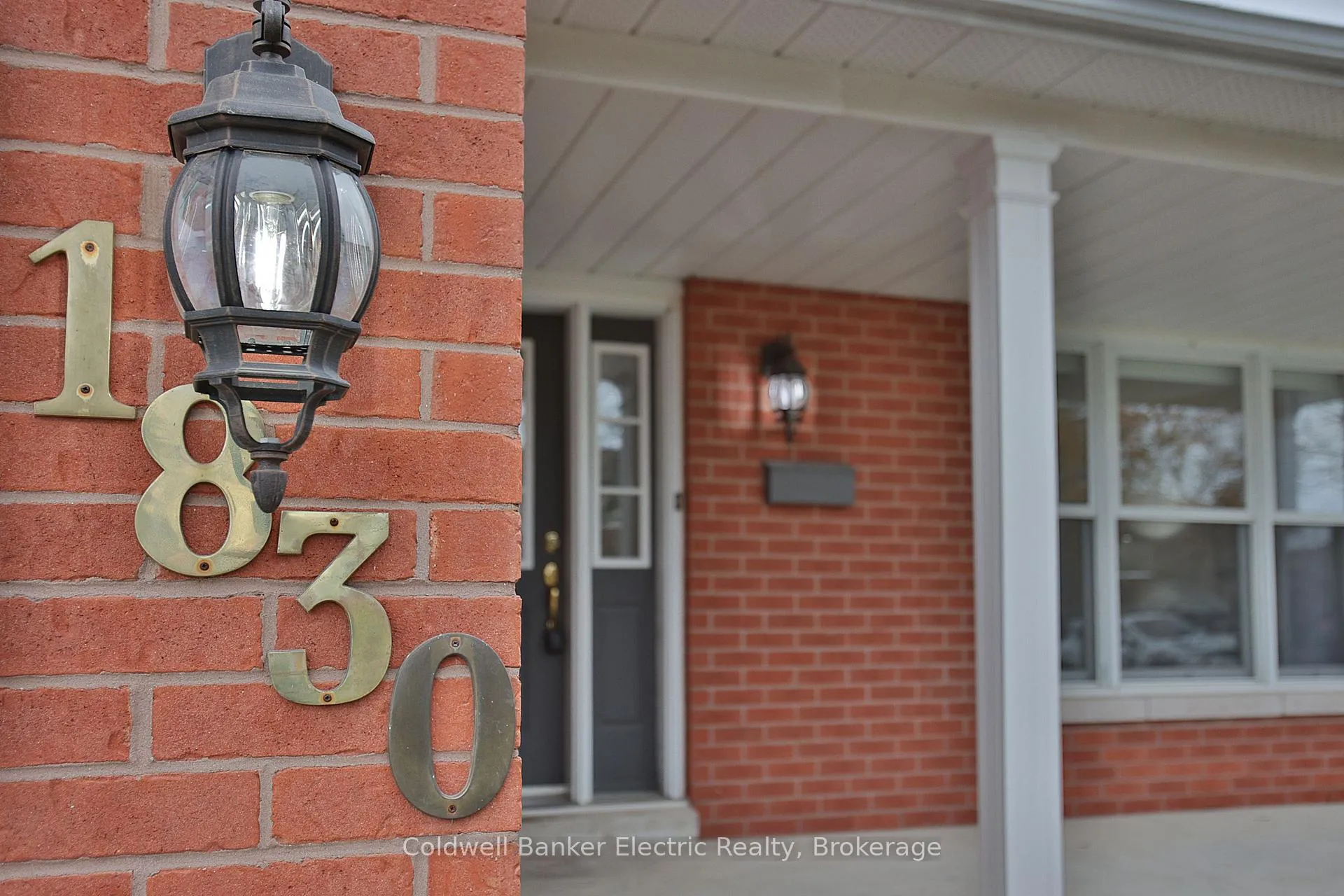 Photo 2 of 1830 Stratton Avenue, Peterborough, Otonabee Ward 1 — HOMEH