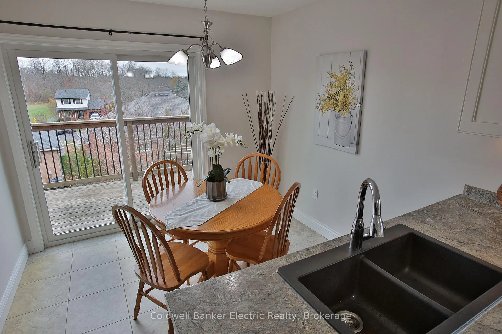 Photo 13 of 1830 Stratton Avenue, Peterborough, Otonabee Ward 1 — HOMEH