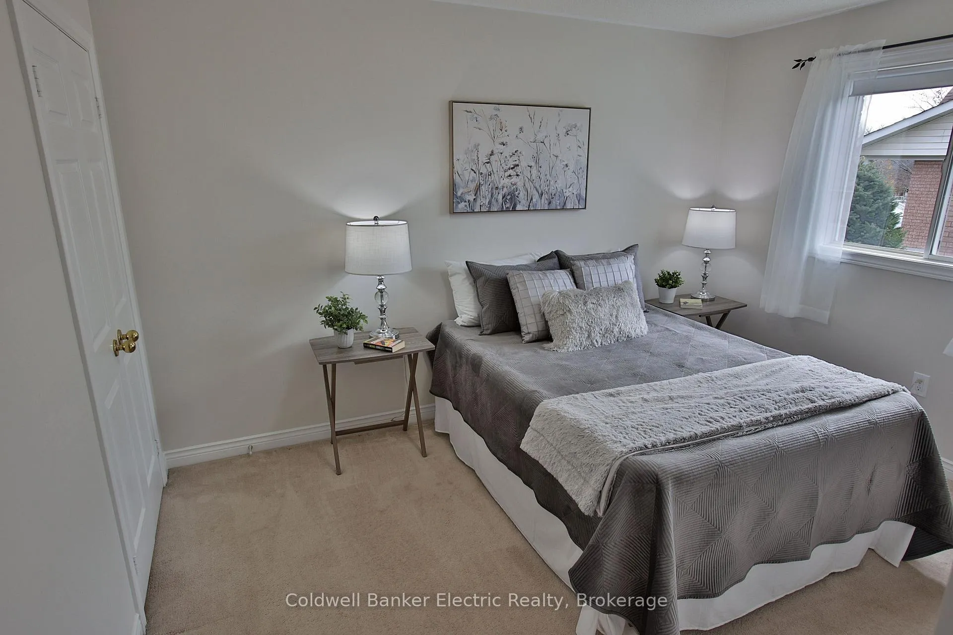 Photo 19 of 1830 Stratton Avenue, Peterborough, Otonabee Ward 1 — HOMEH