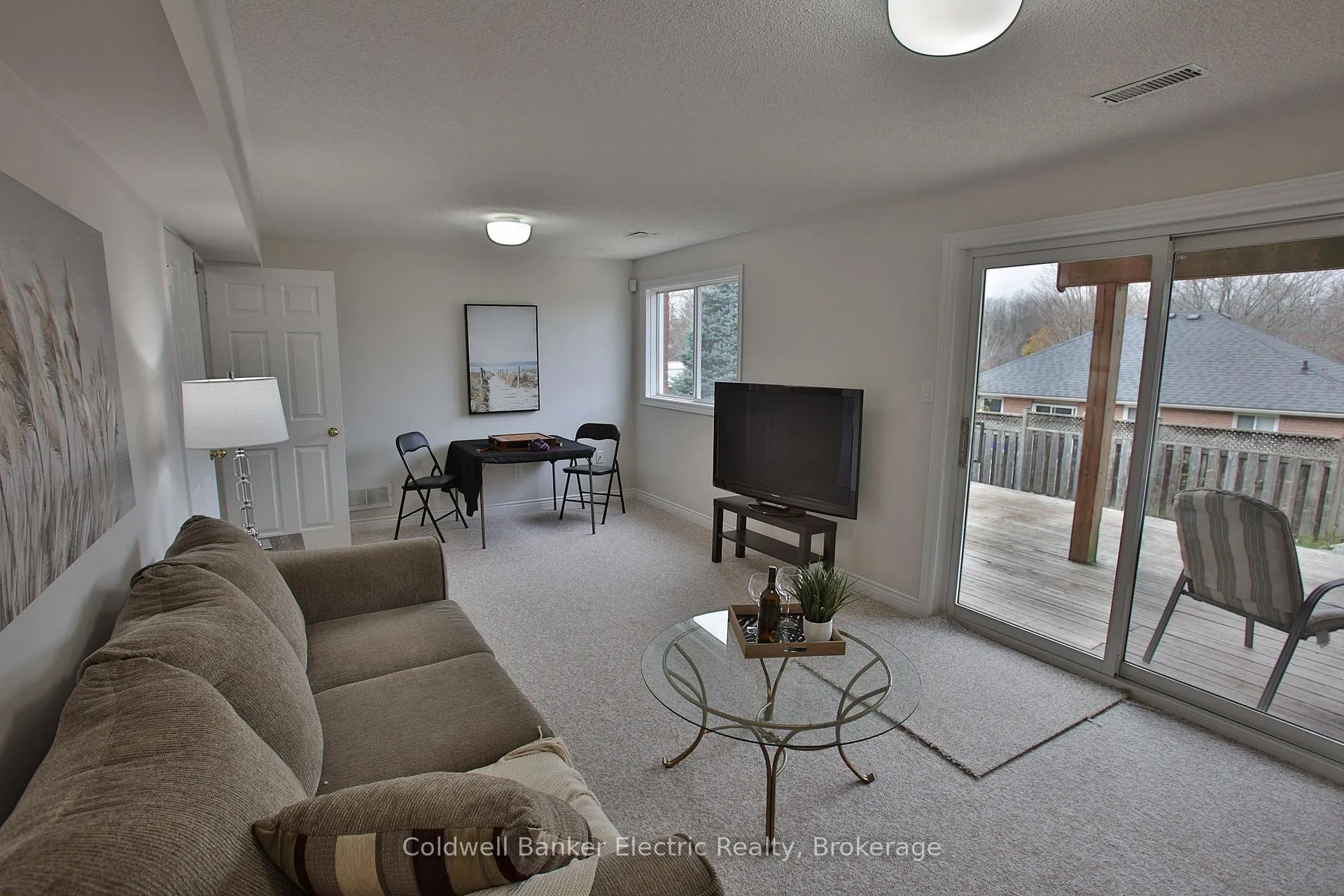 Photo 24 of 1830 Stratton Avenue, Peterborough, Otonabee Ward 1 — HOMEH