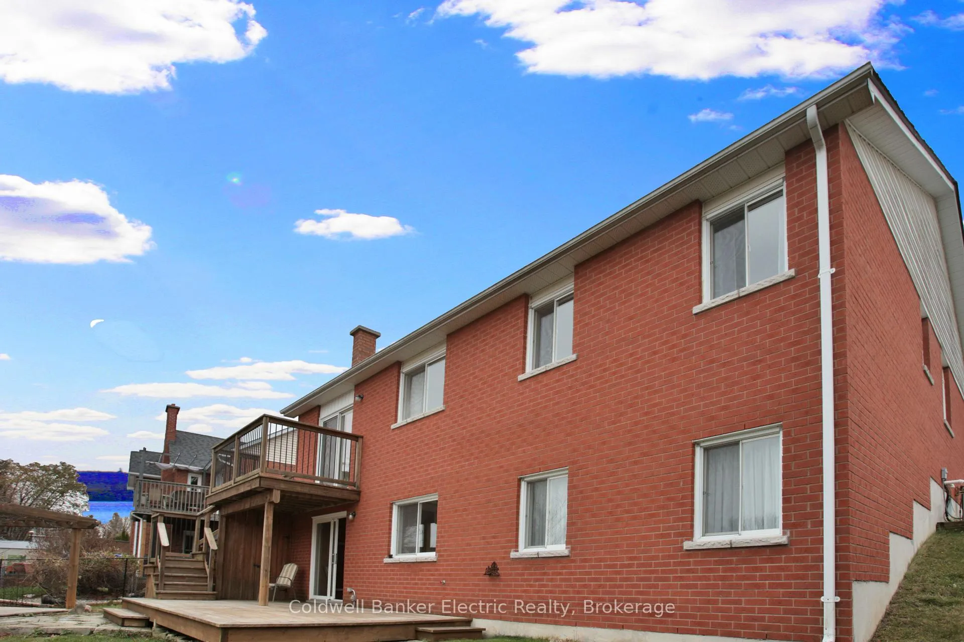 Photo 33 of 1830 Stratton Avenue, Peterborough, Otonabee Ward 1 — HOMEH