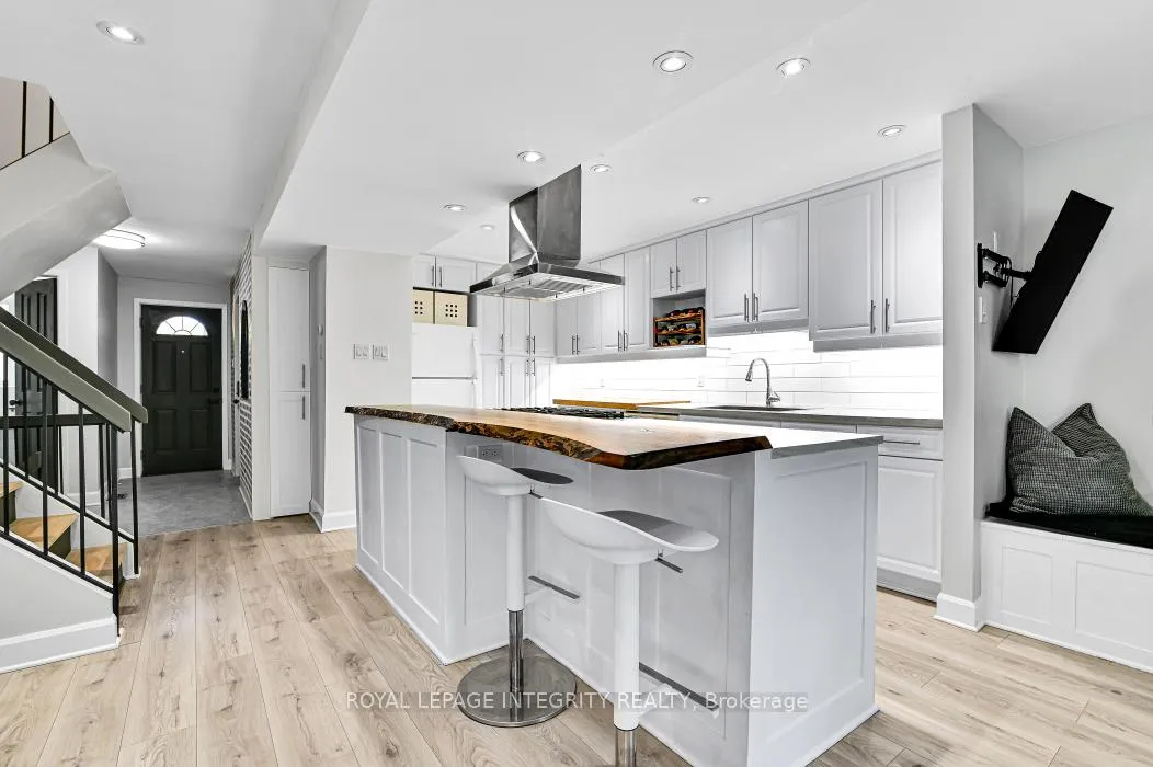 Photo 7 of Unit 95, 6812 Bilberry Drive, Ottawa, Convent Glen North — HOMEH