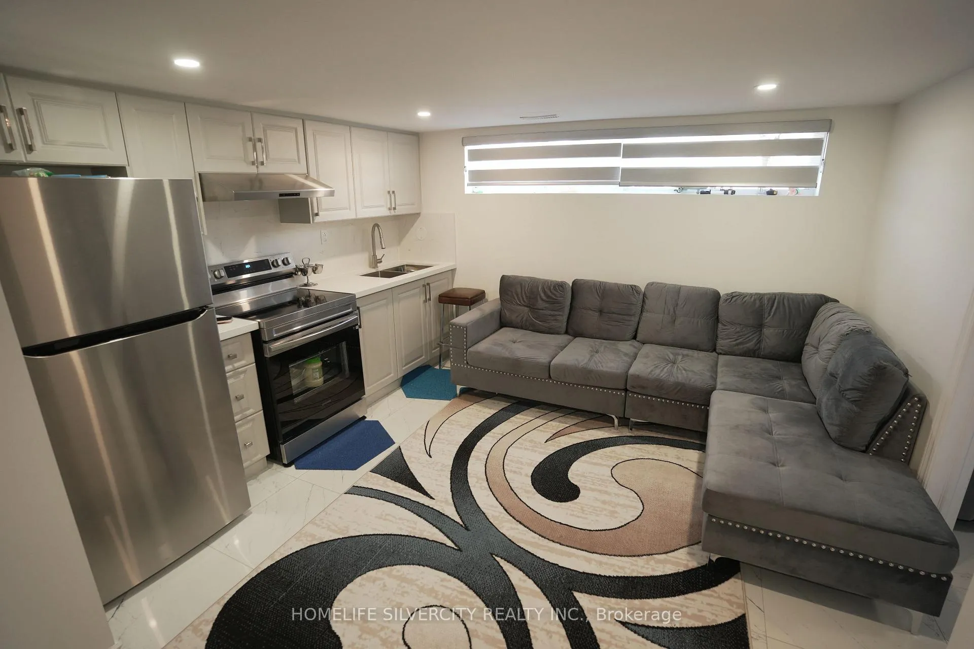 Photo 5 of 21 Billcar Road, Etobicoke, West Humber-Clairville — HOMEH
