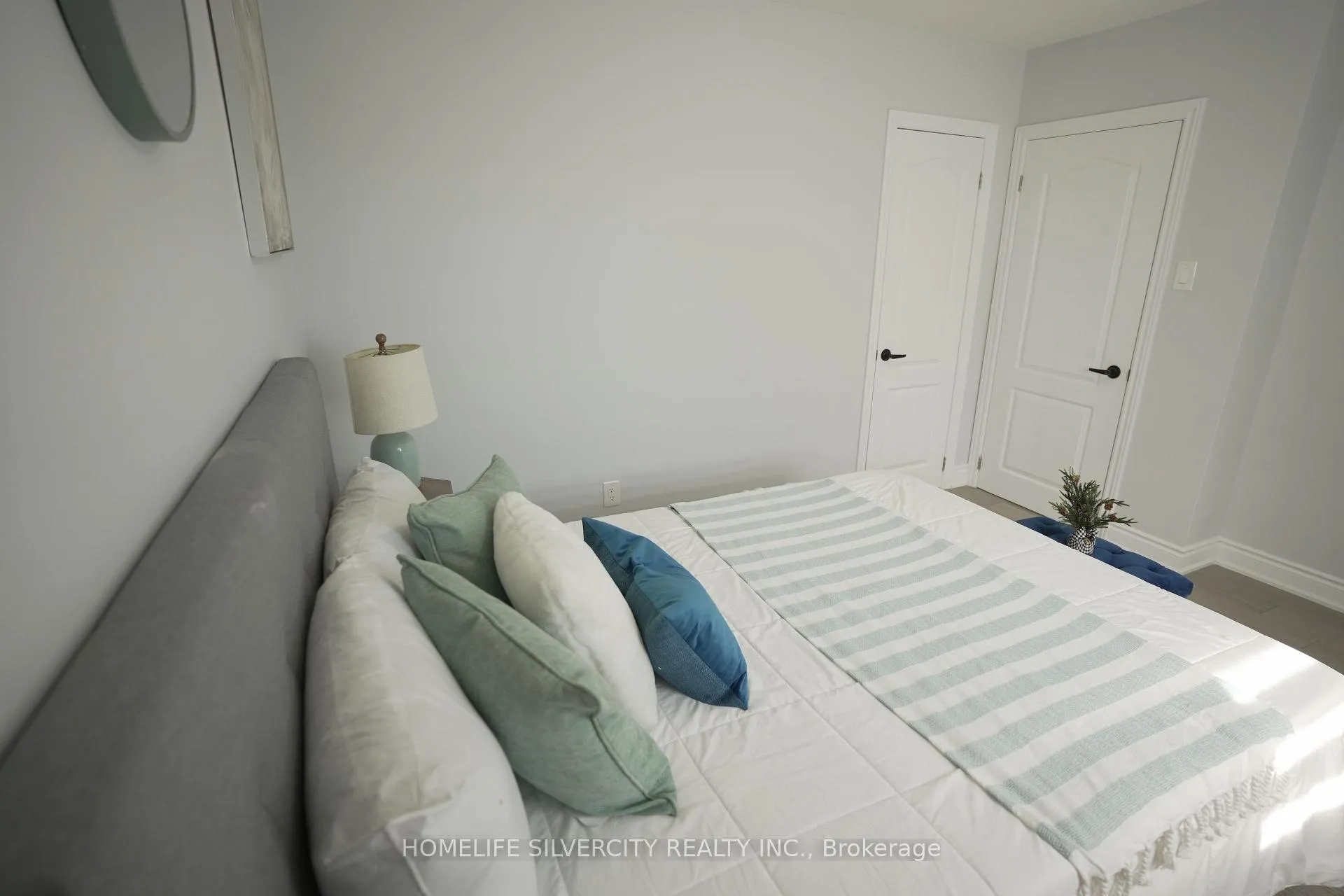 Photo 14 of 21 Billcar Road, Etobicoke, West Humber-Clairville — HOMEH