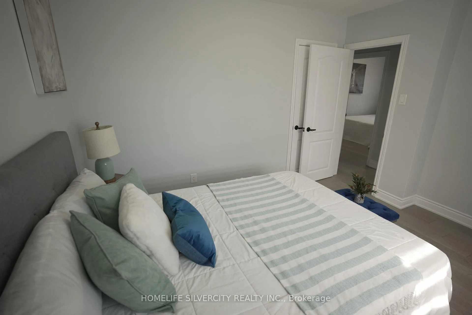 Photo 18 of 21 Billcar Road, Etobicoke, West Humber-Clairville — HOMEH