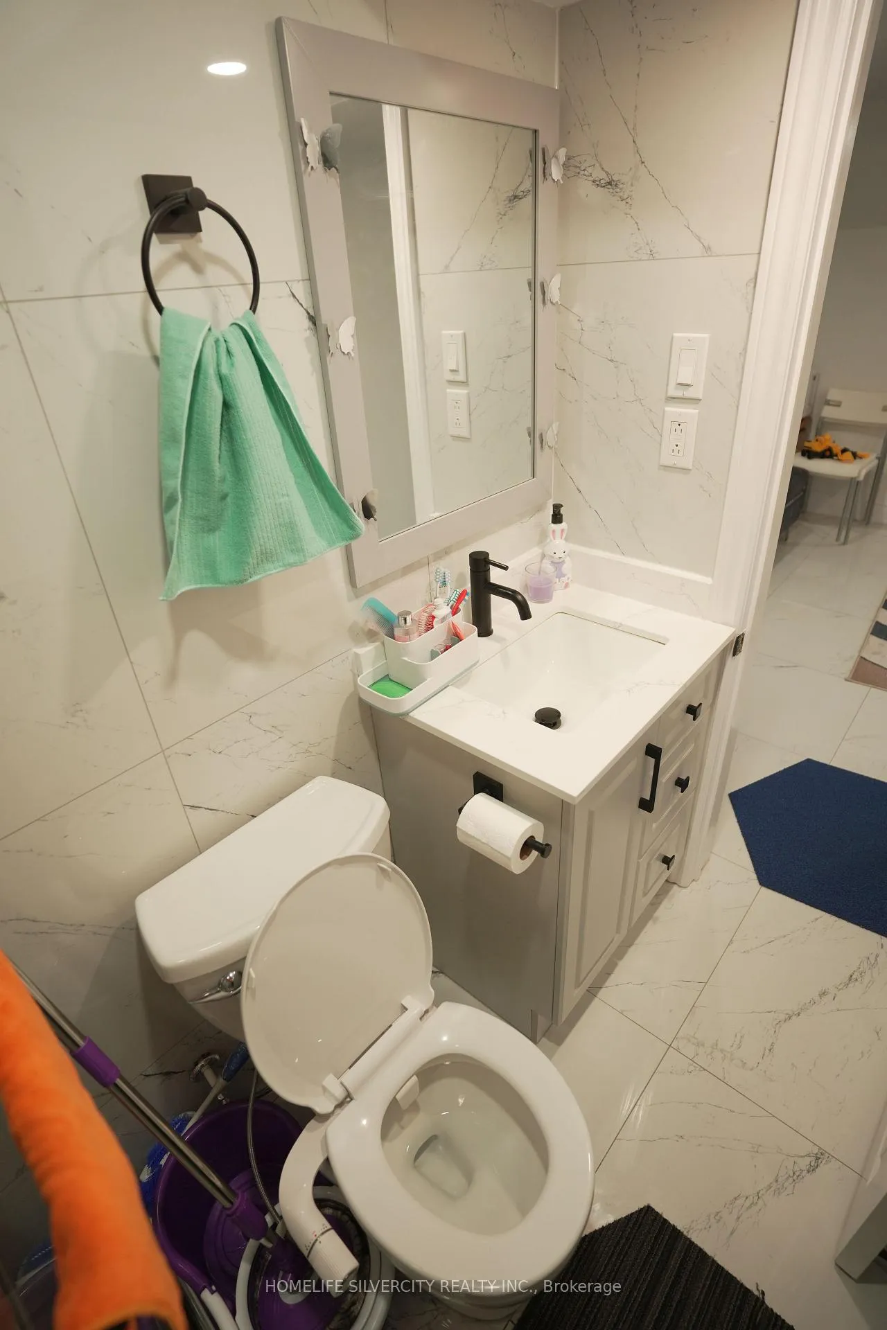 Photo 33 of 21 Billcar Road, Etobicoke, West Humber-Clairville — HOMEH