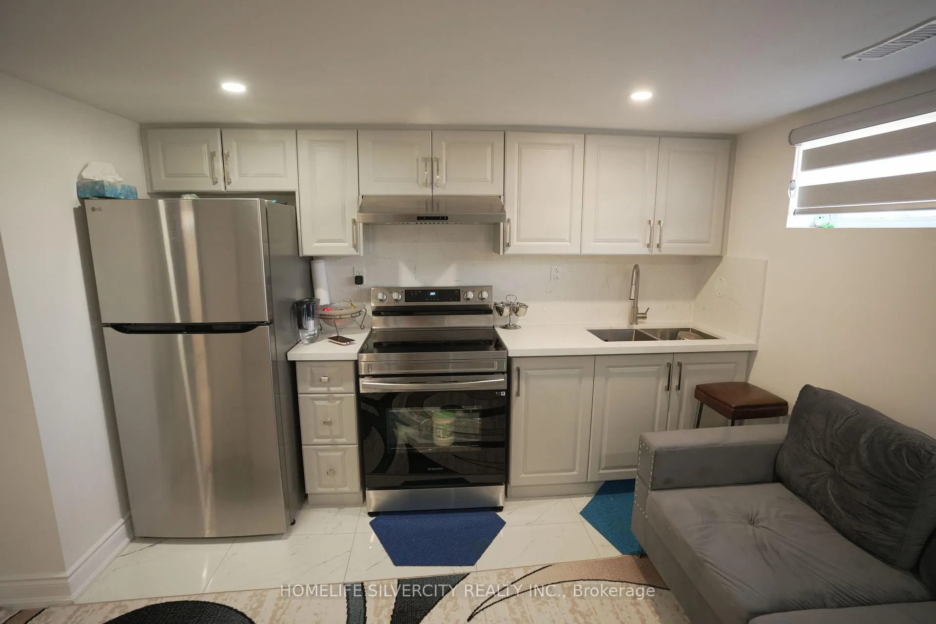 Photo 34 of 21 Billcar Road, Etobicoke, West Humber-Clairville — HOMEH