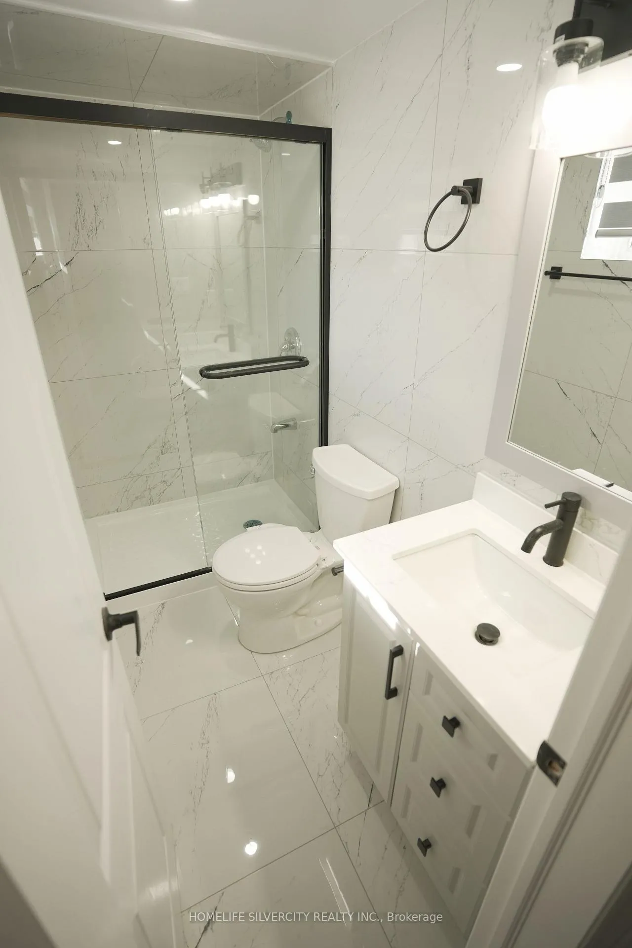 Photo 37 of 21 Billcar Road, Etobicoke, West Humber-Clairville — HOMEH