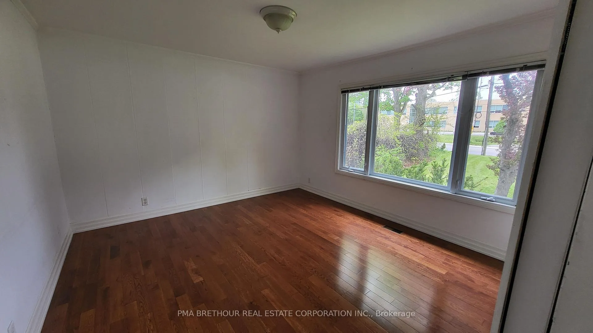 Photo 6 of 161 Henderson Avenue, Markham, Thornhill — HOMEH