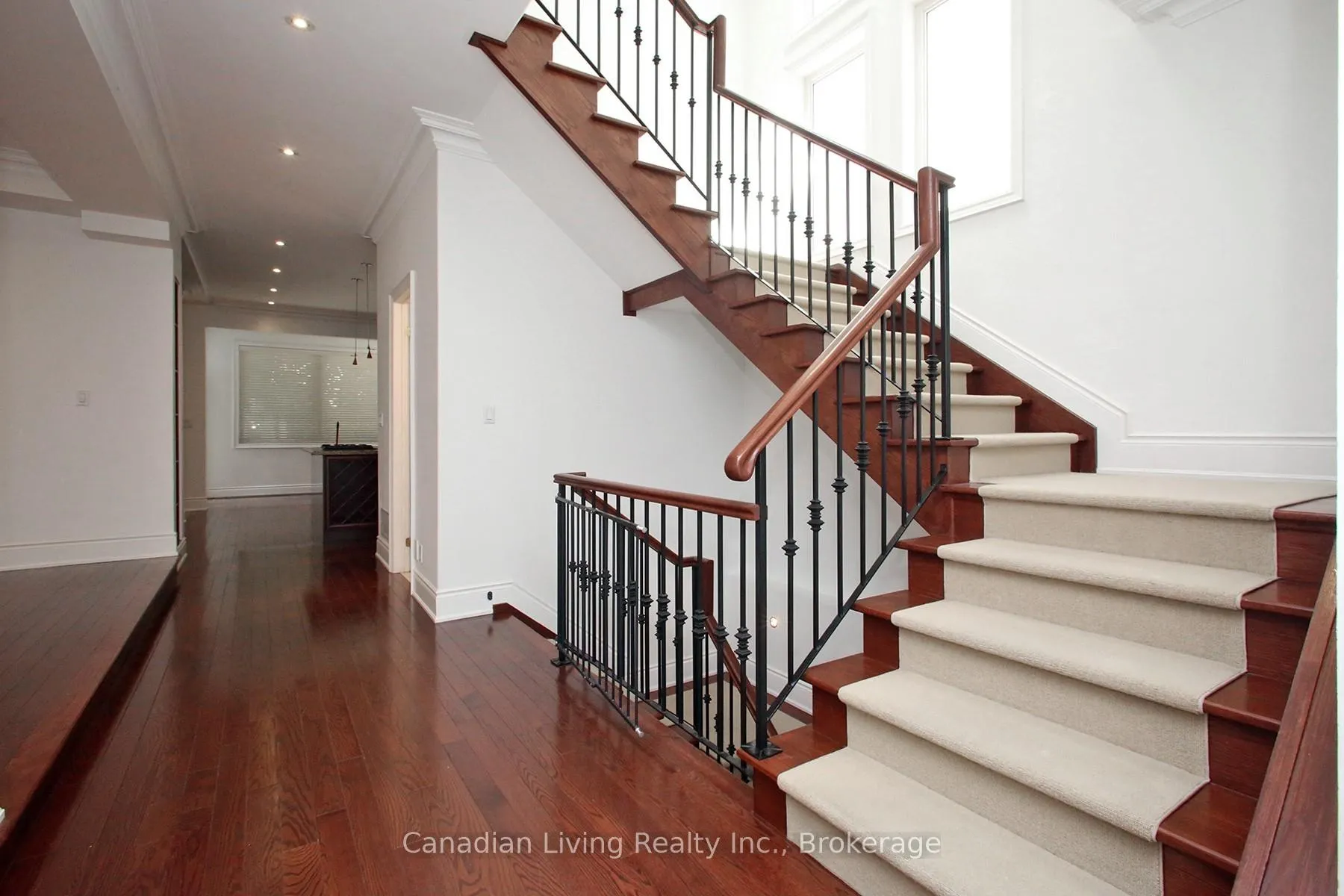 Photo 5 of 374 Glengarry Avenue, Toronto, Bedford Park-Nortown — HOMEH