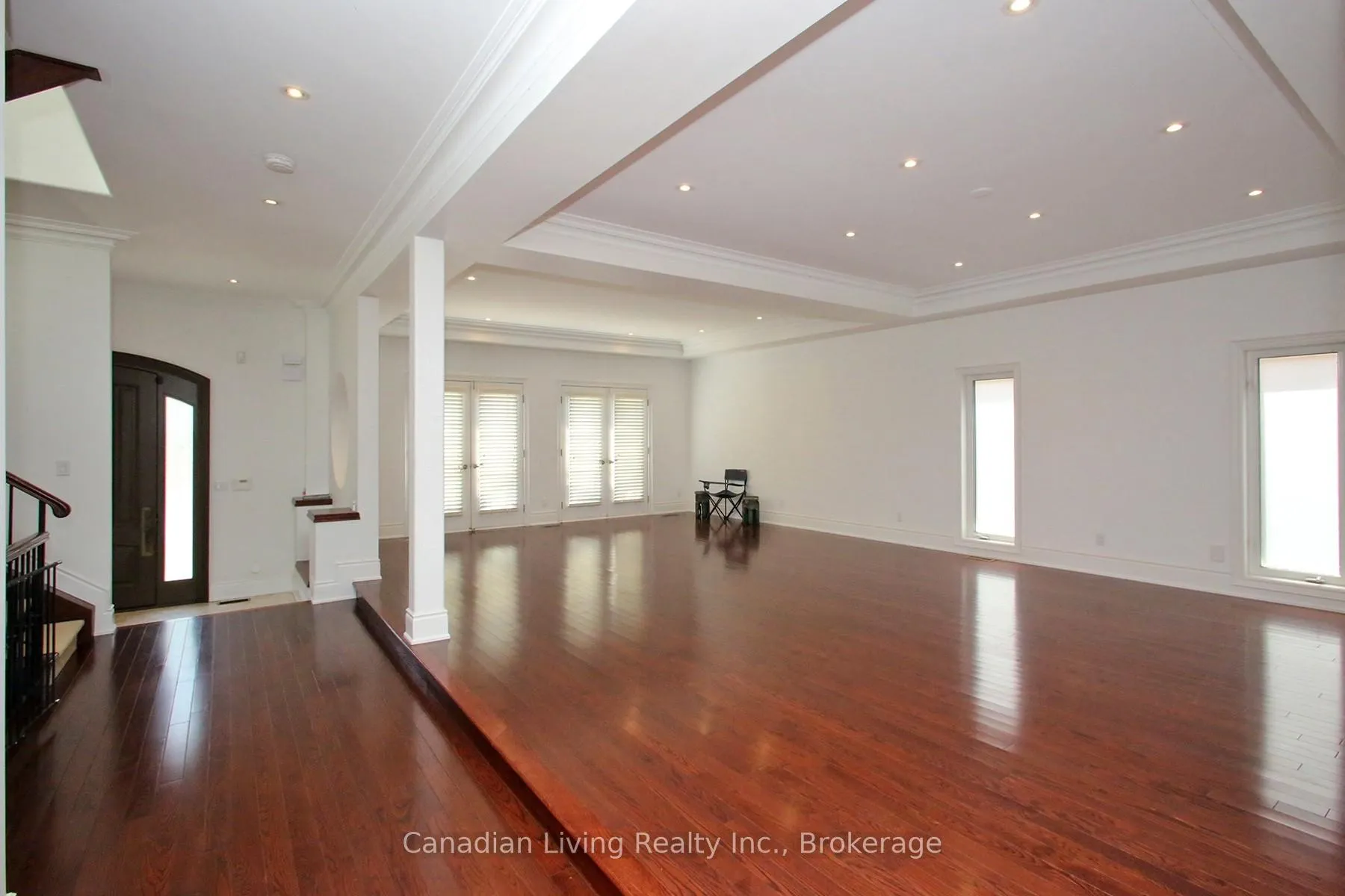 Photo 8 of 374 Glengarry Avenue, Toronto, Bedford Park-Nortown — HOMEH