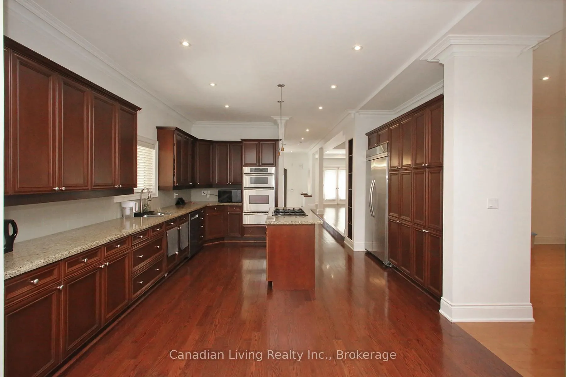 Photo 11 of 374 Glengarry Avenue, Toronto, Bedford Park-Nortown — HOMEH