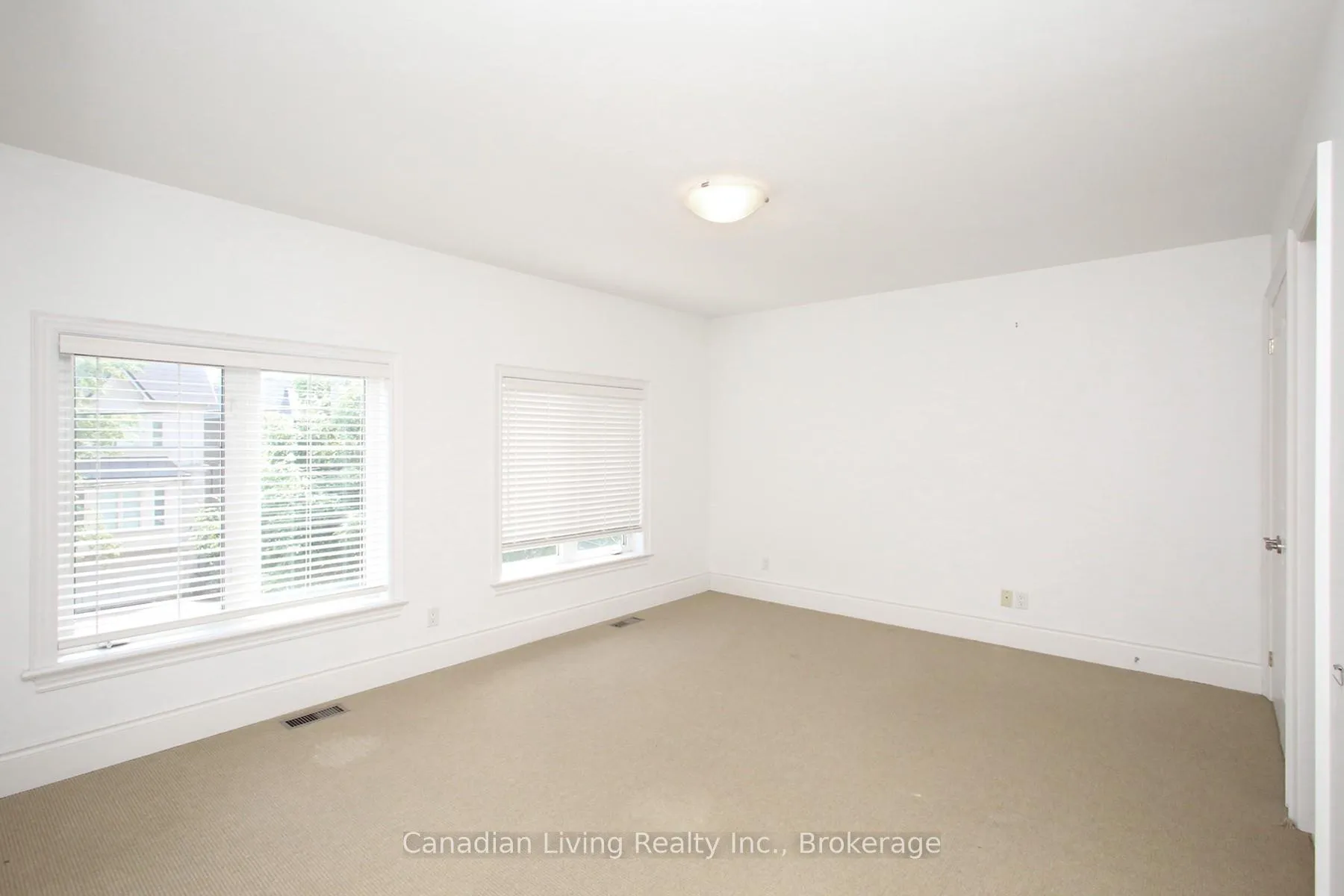 Photo 23 of 374 Glengarry Avenue, Toronto, Bedford Park-Nortown — HOMEH