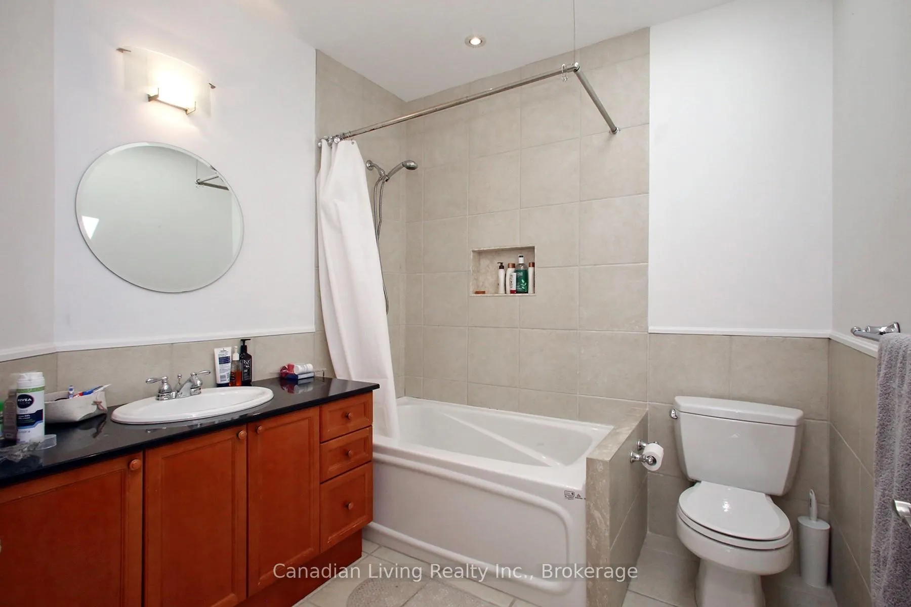 Photo 27 of 374 Glengarry Avenue, Toronto, Bedford Park-Nortown — HOMEH