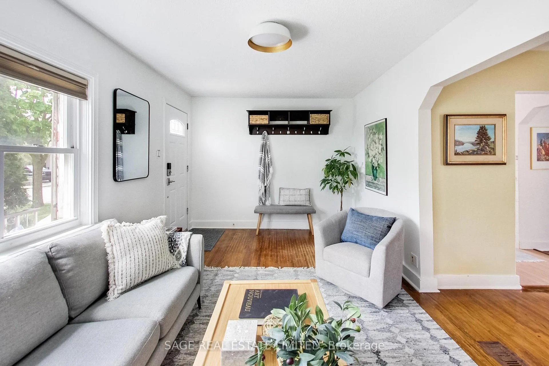 Photo 11 of 35 Blakley Avenue, Toronto, Rockcliffe-Smythe — HOMEH
