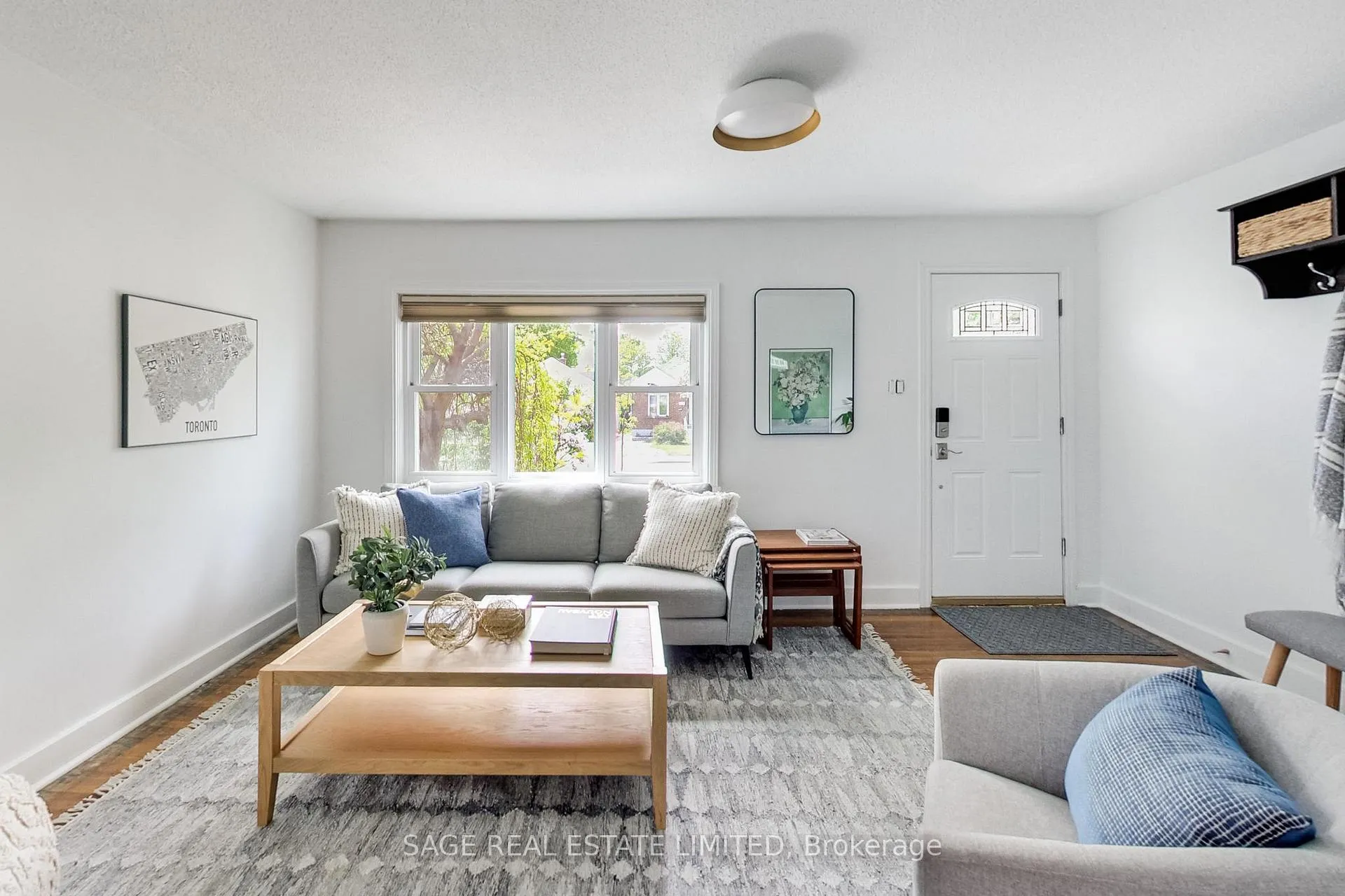 Photo 12 of 35 Blakley Avenue, Toronto, Rockcliffe-Smythe — HOMEH