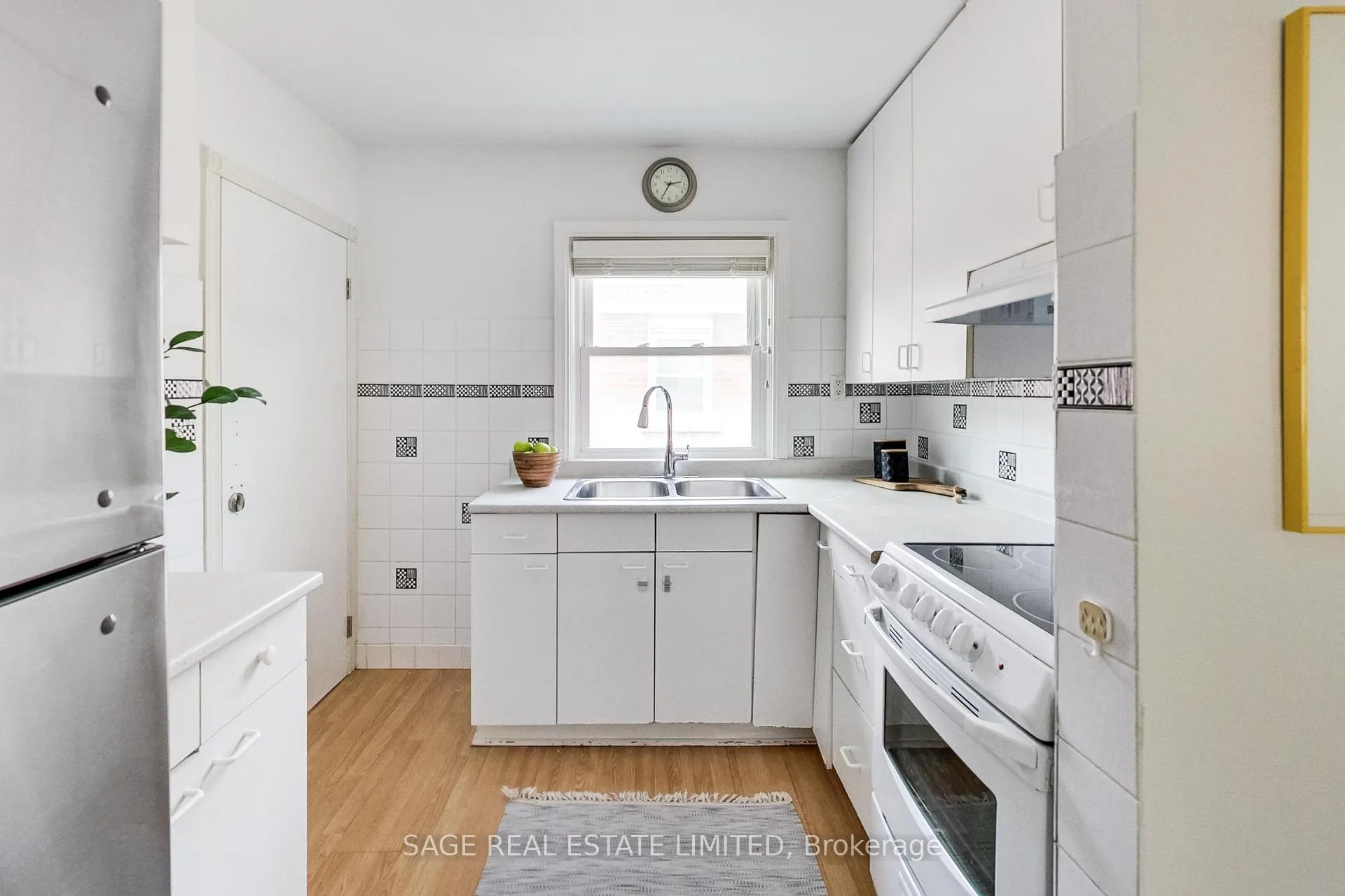Photo 18 of 35 Blakley Avenue, Toronto, Rockcliffe-Smythe — HOMEH