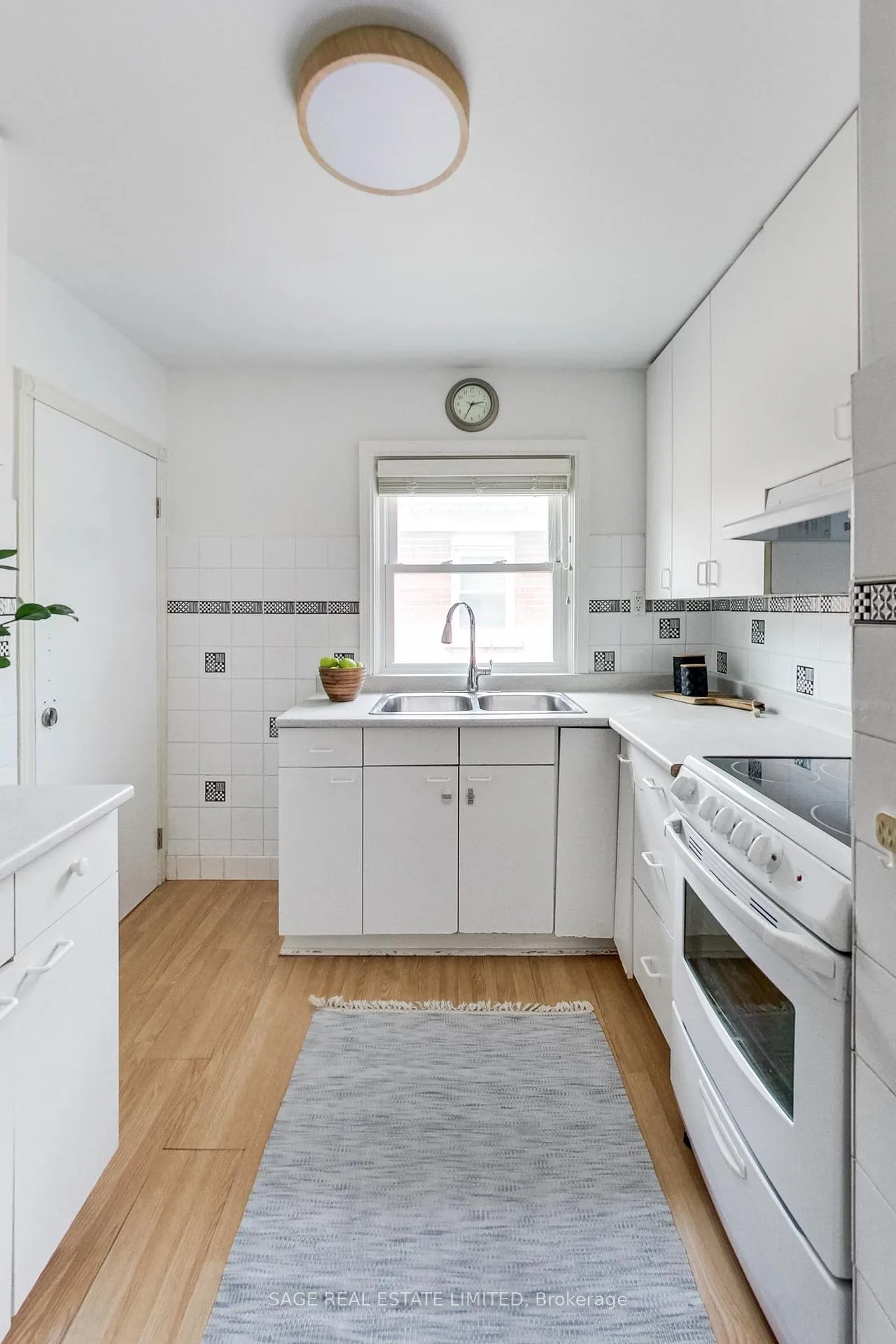 Photo 19 of 35 Blakley Avenue, Toronto, Rockcliffe-Smythe — HOMEH