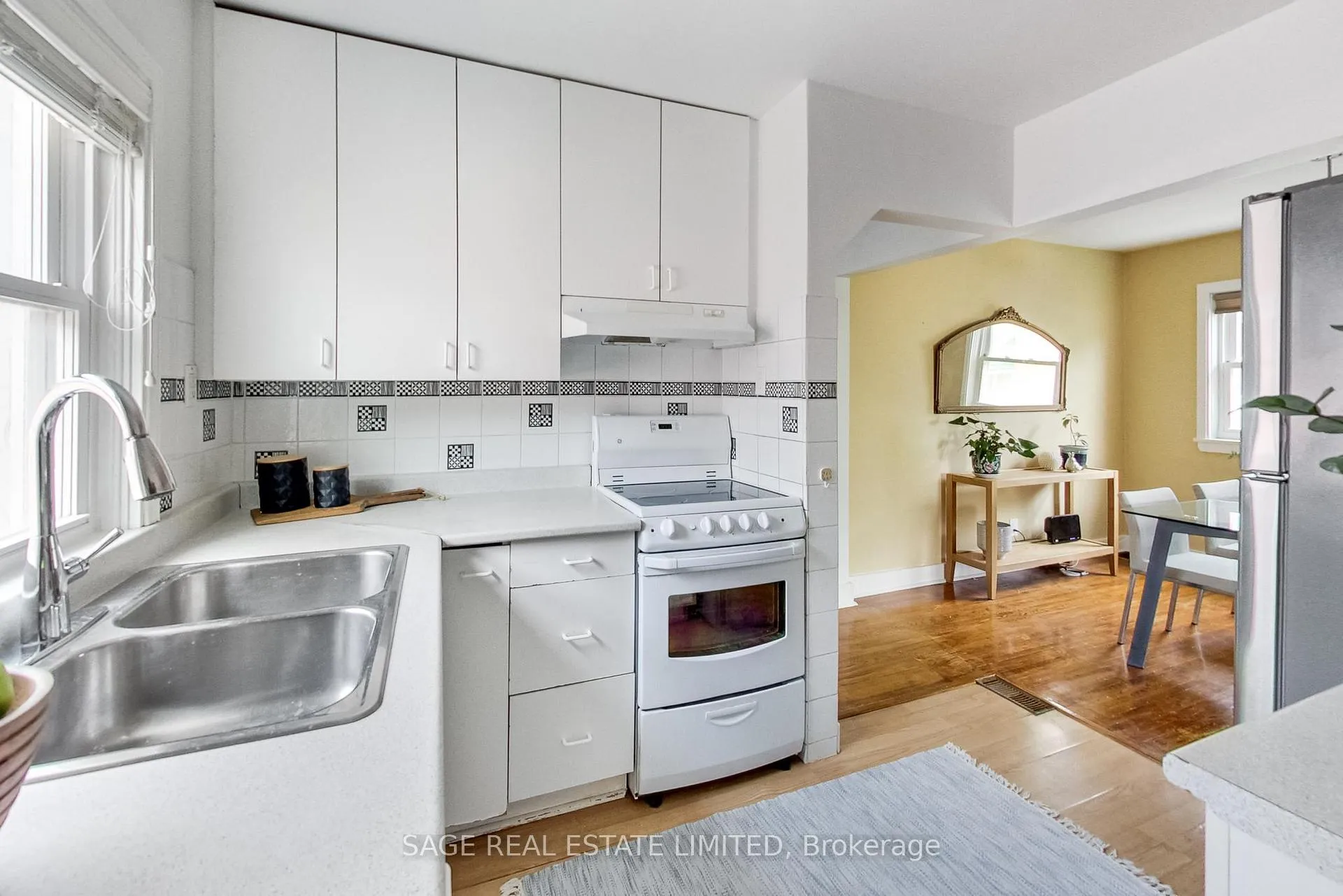 Photo 20 of 35 Blakley Avenue, Toronto, Rockcliffe-Smythe — HOMEH