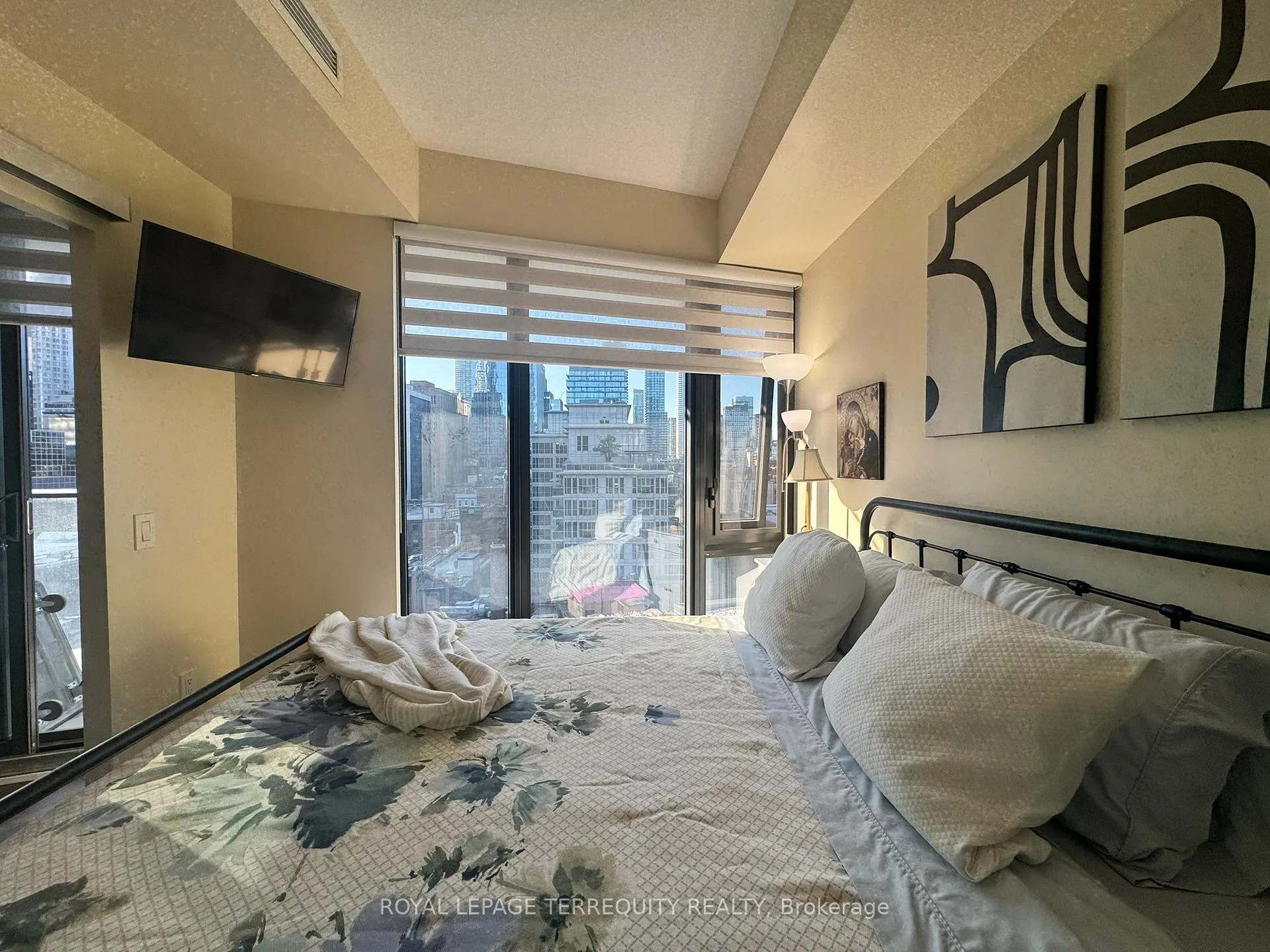 Photo 13 of Unit 1009, 2A Church Street, Toronto, Waterfront Communities — HOMEH