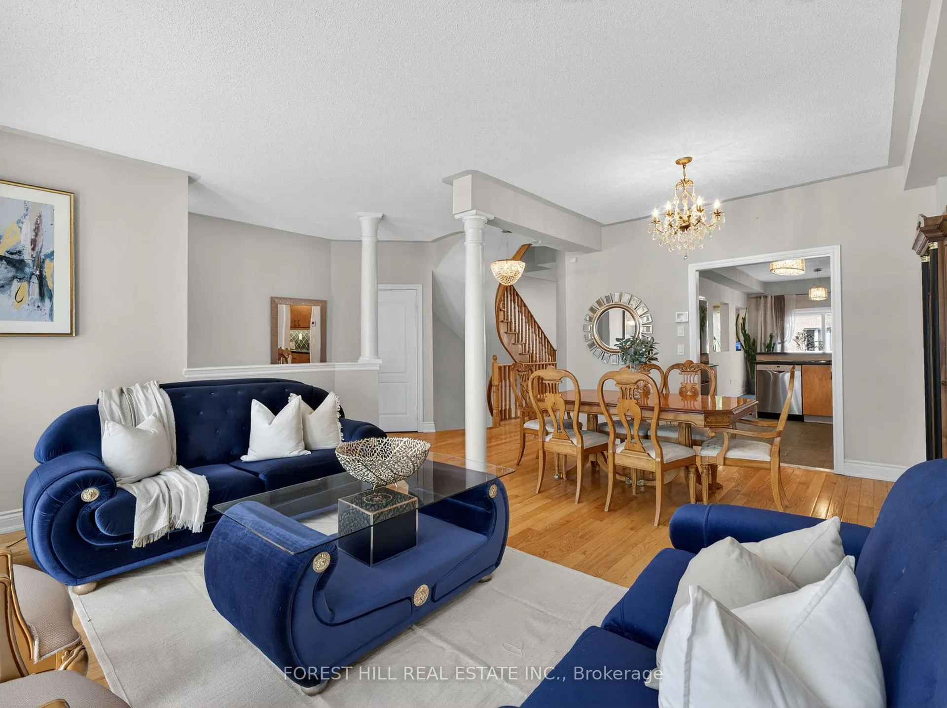 Photo 2 of 24 Mintwood Road, Vaughan, Patterson — HOMEH