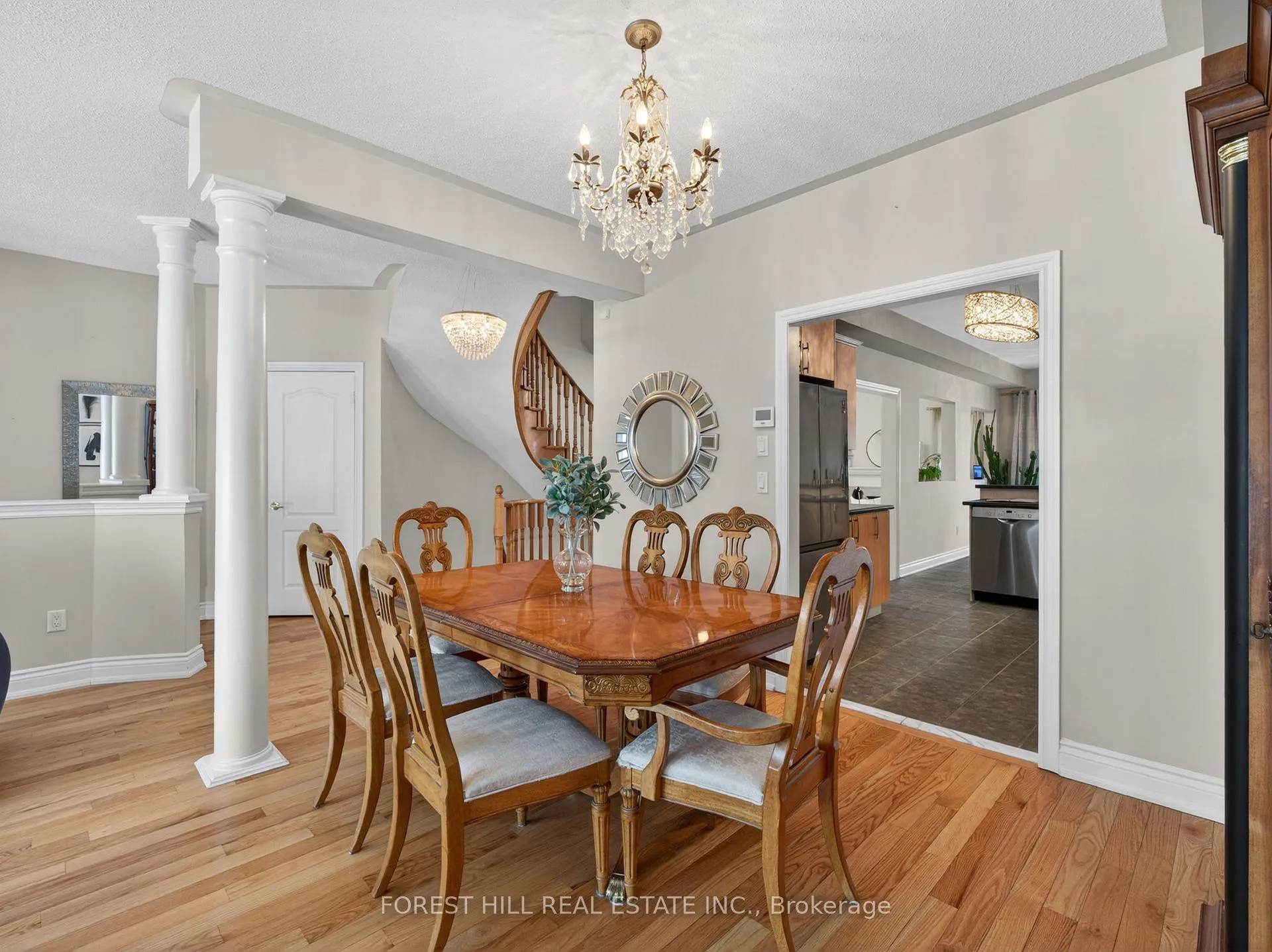 Photo 3 of 24 Mintwood Road, Vaughan, Patterson — HOMEH