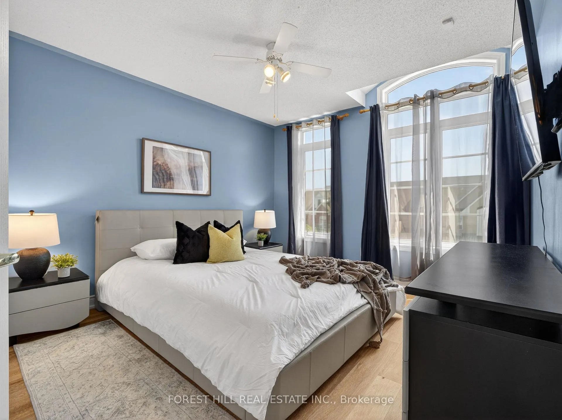Photo 16 of 24 Mintwood Road, Vaughan, Patterson — HOMEH