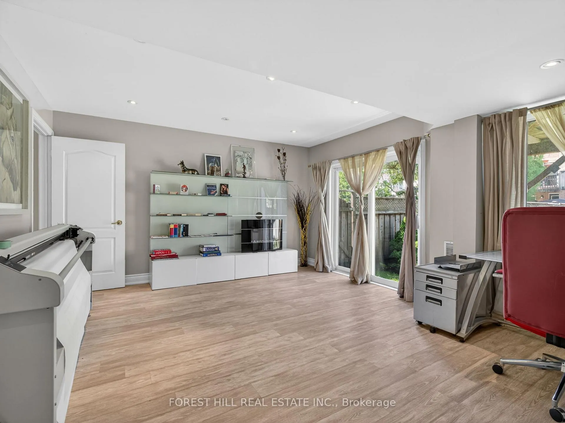 Photo 20 of 24 Mintwood Road, Vaughan, Patterson — HOMEH