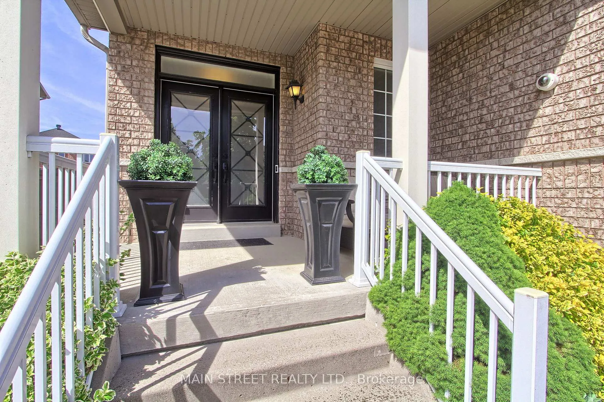 Photo 4 of 14 Reginald Lamb Crescent, Markham, Box Grove — HOMEH