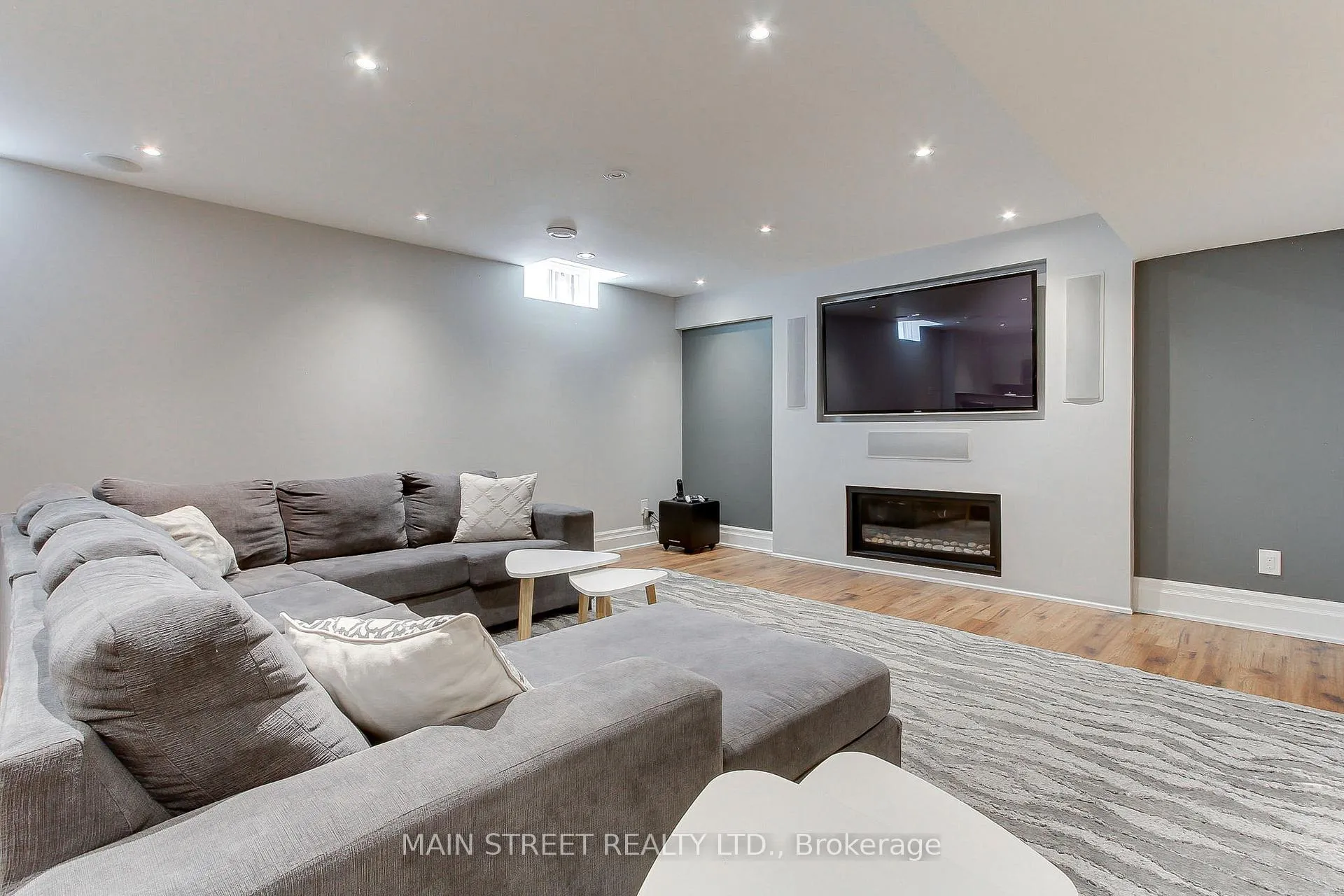 Photo 41 of 14 Reginald Lamb Crescent, Markham, Box Grove — HOMEH