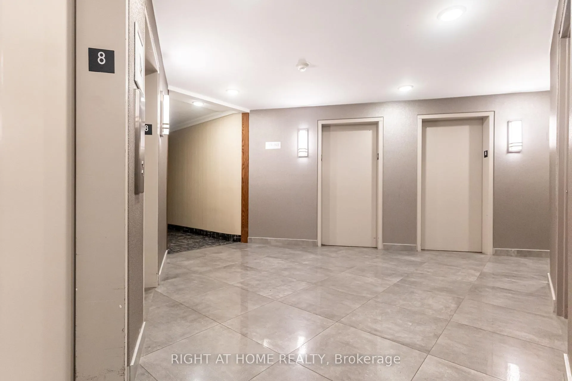 Photo 3 of Unit 802, 551 The West Mall, Etobicoke, Etobicoke West Mall — HOMEH