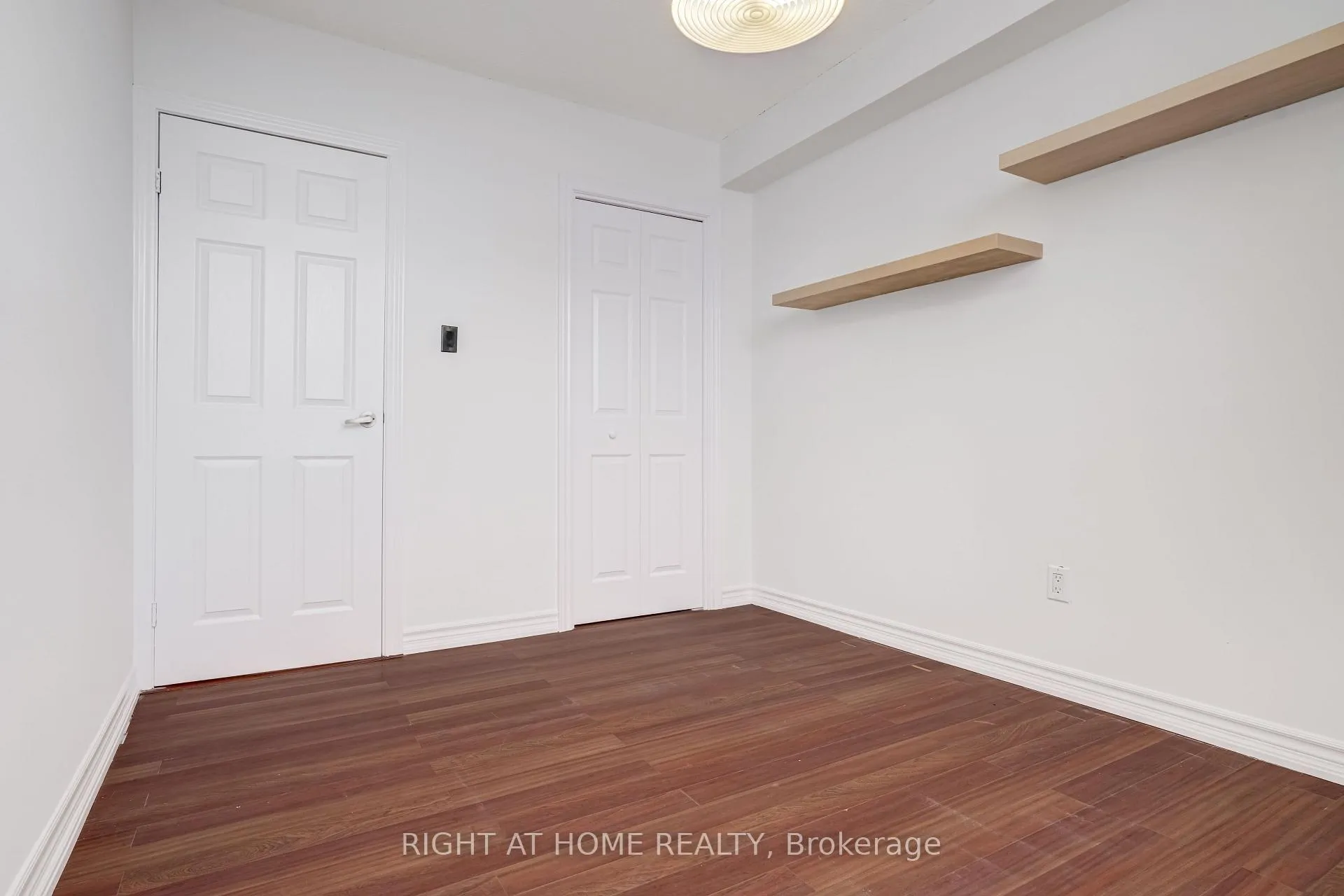 Photo 23 of Unit 802, 551 The West Mall, Etobicoke, Etobicoke West Mall — HOMEH
