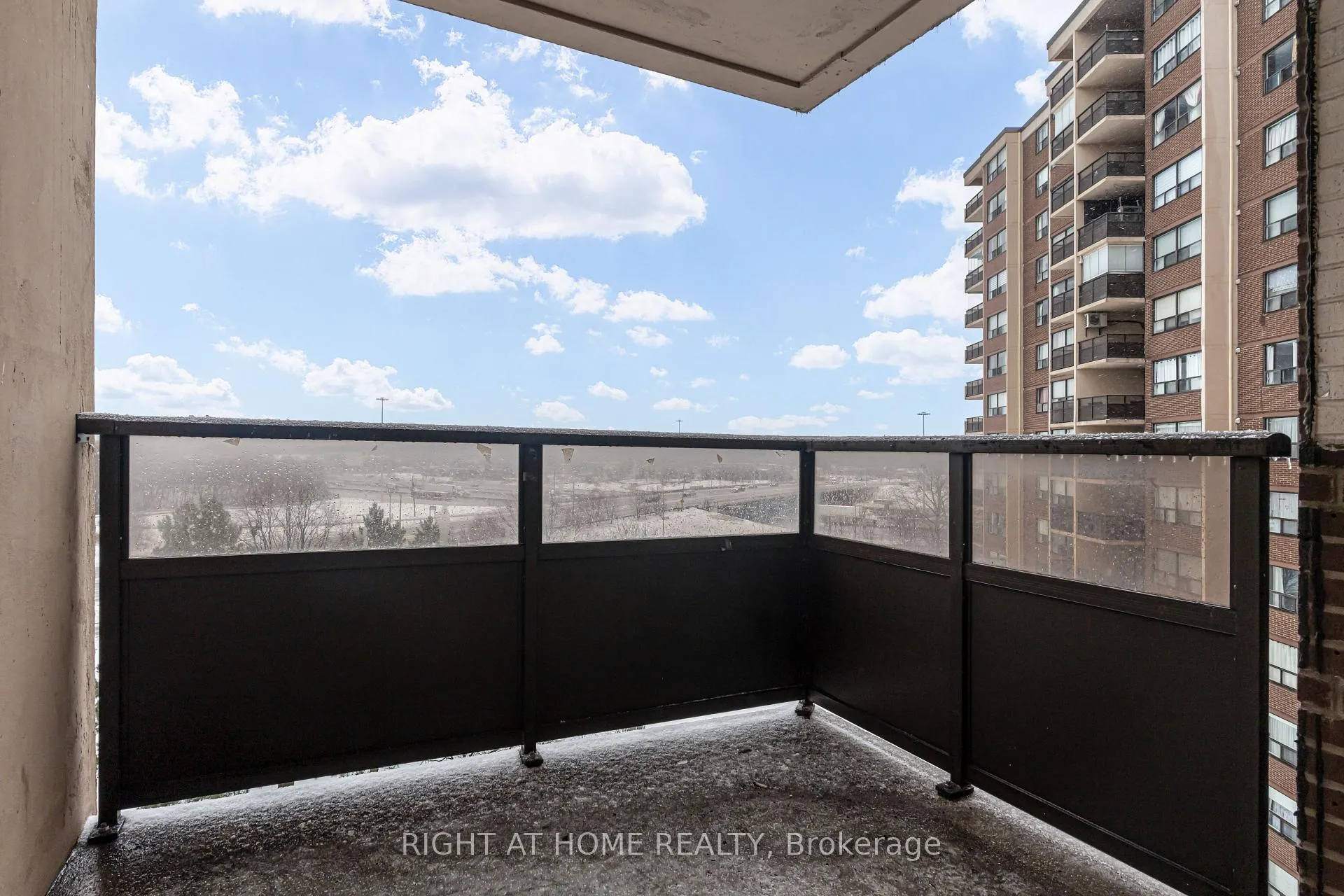 Photo 29 of Unit 802, 551 The West Mall, Etobicoke, Etobicoke West Mall — HOMEH