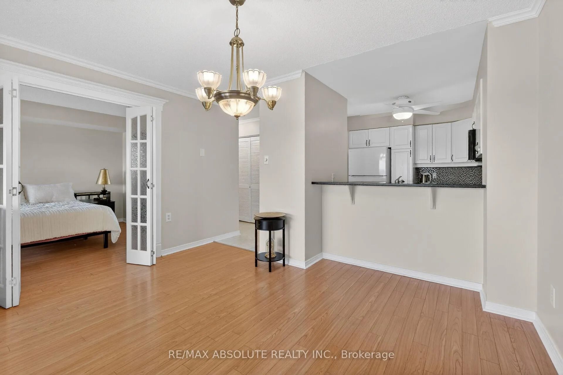 Photo 14 of Unit 806, 545 St Laurent Boulevard, Ottawa, Viscount Alexander Park — HOMEH