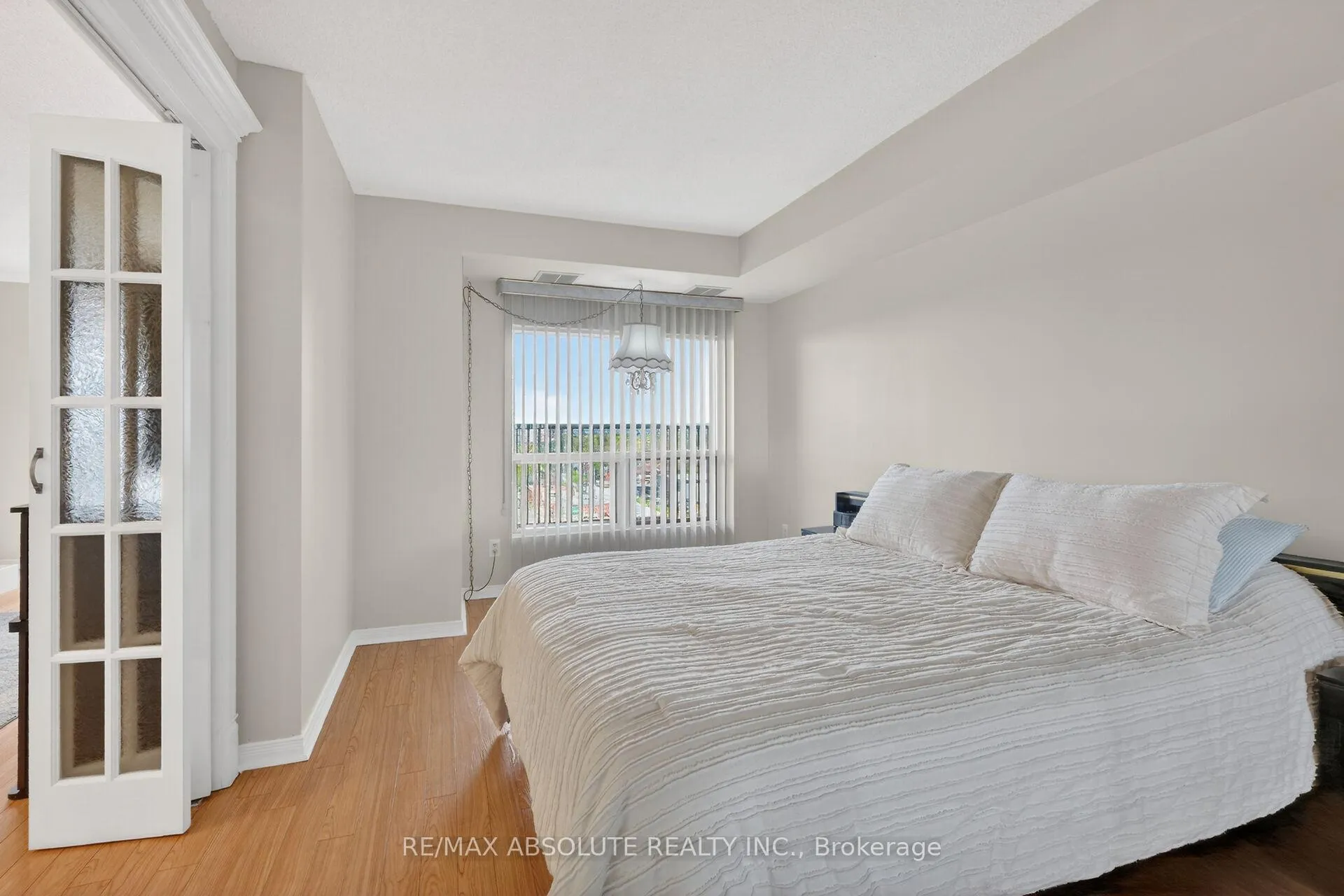 Photo 23 of Unit 806, 545 St Laurent Boulevard, Ottawa, Viscount Alexander Park — HOMEH